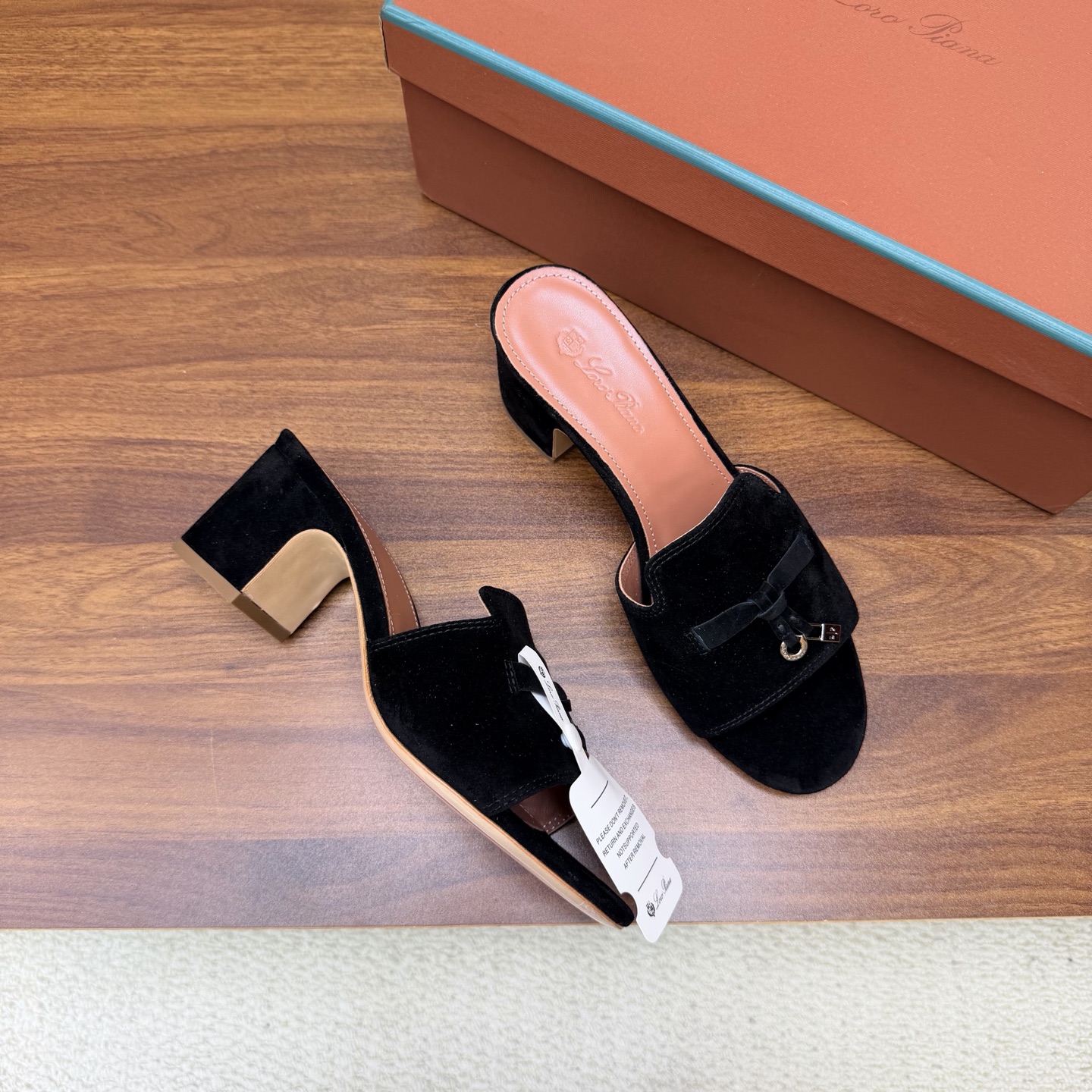 Loro Piana Slides