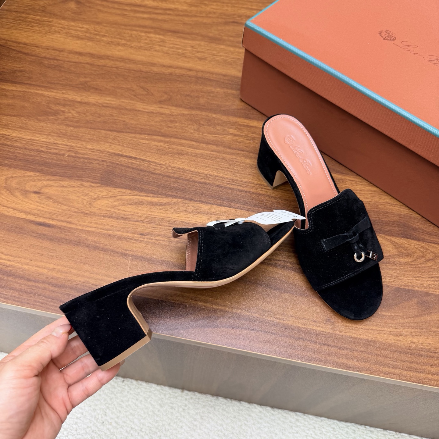 Loro Piana Slides