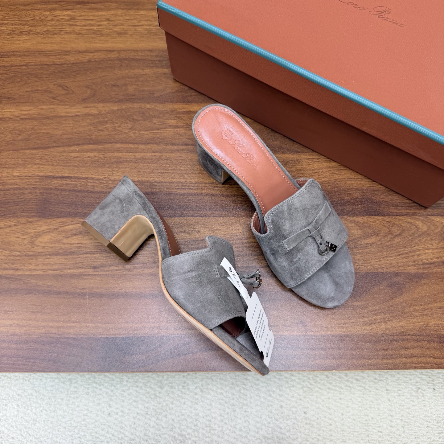 Loro Piana Slides