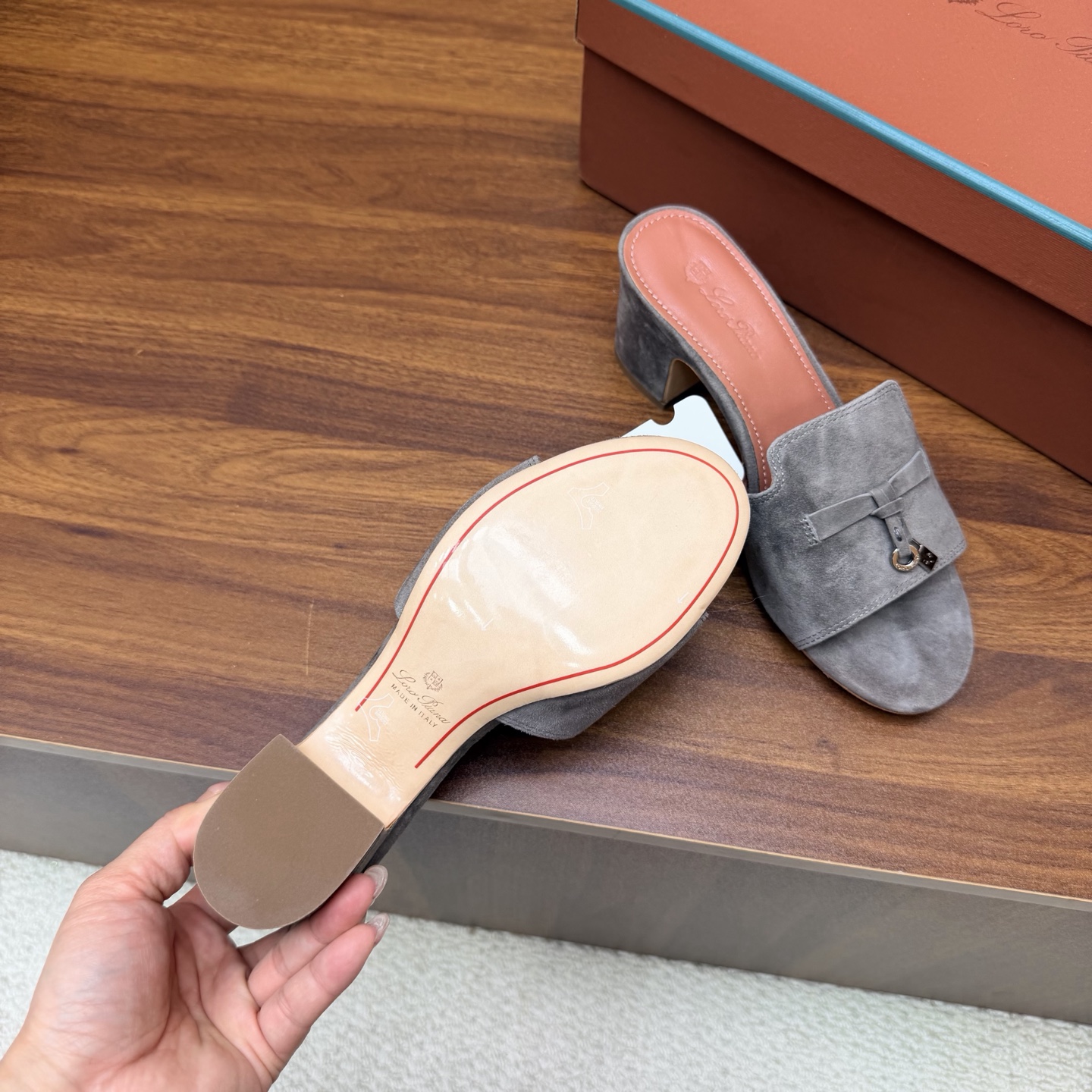 Loro Piana Slides