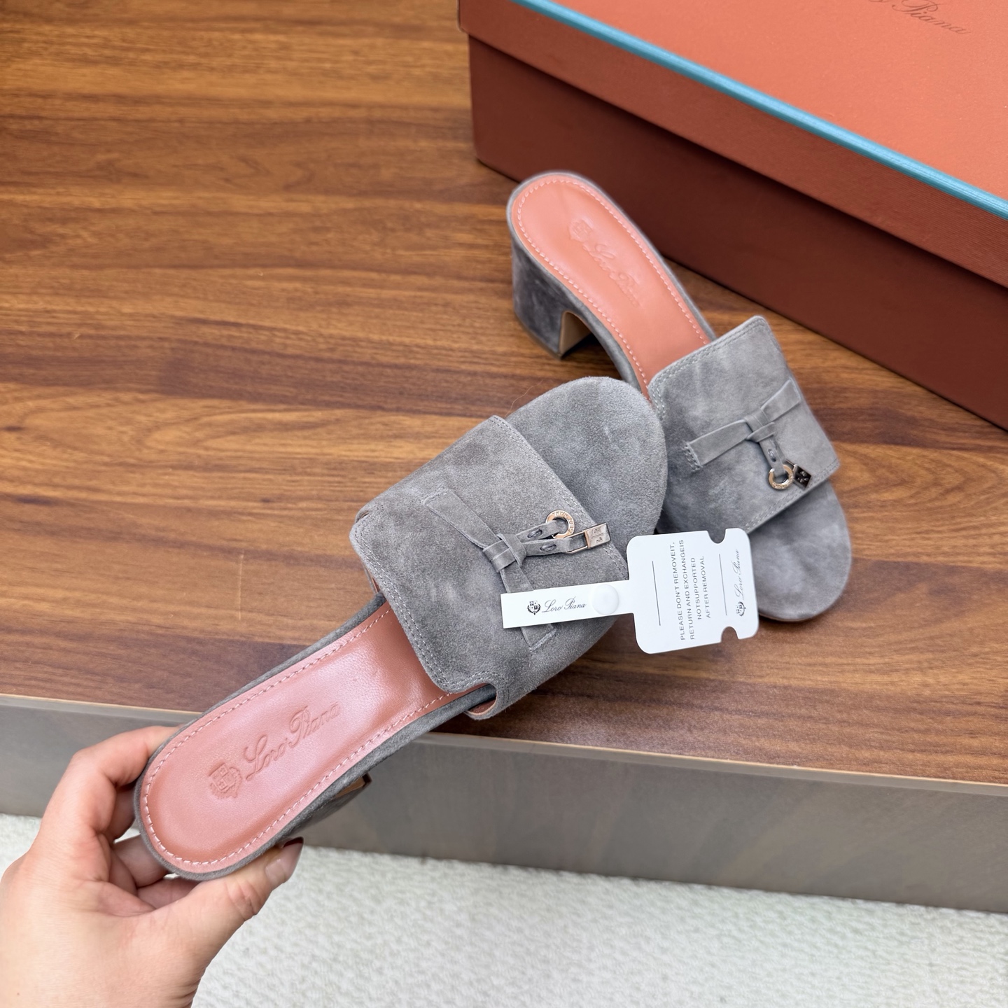 Loro Piana Slides