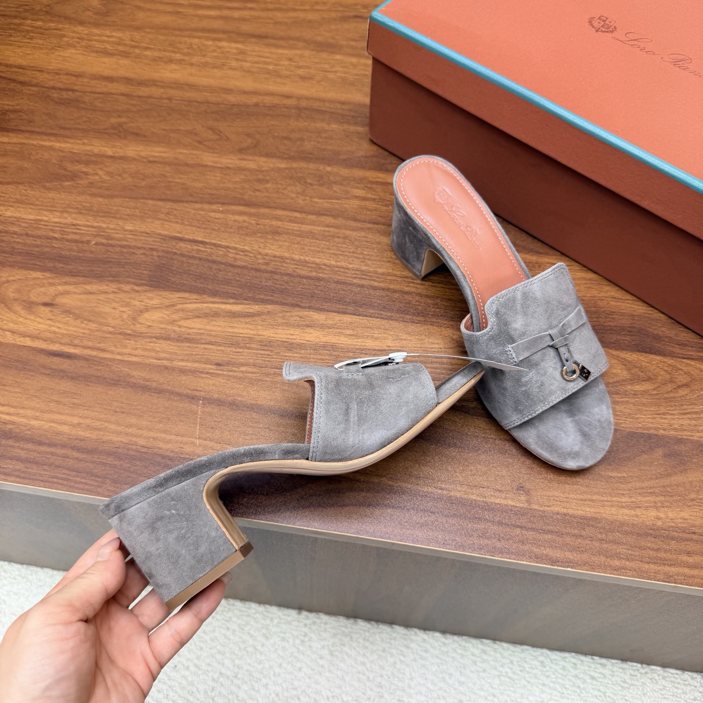 Loro Piana Slides