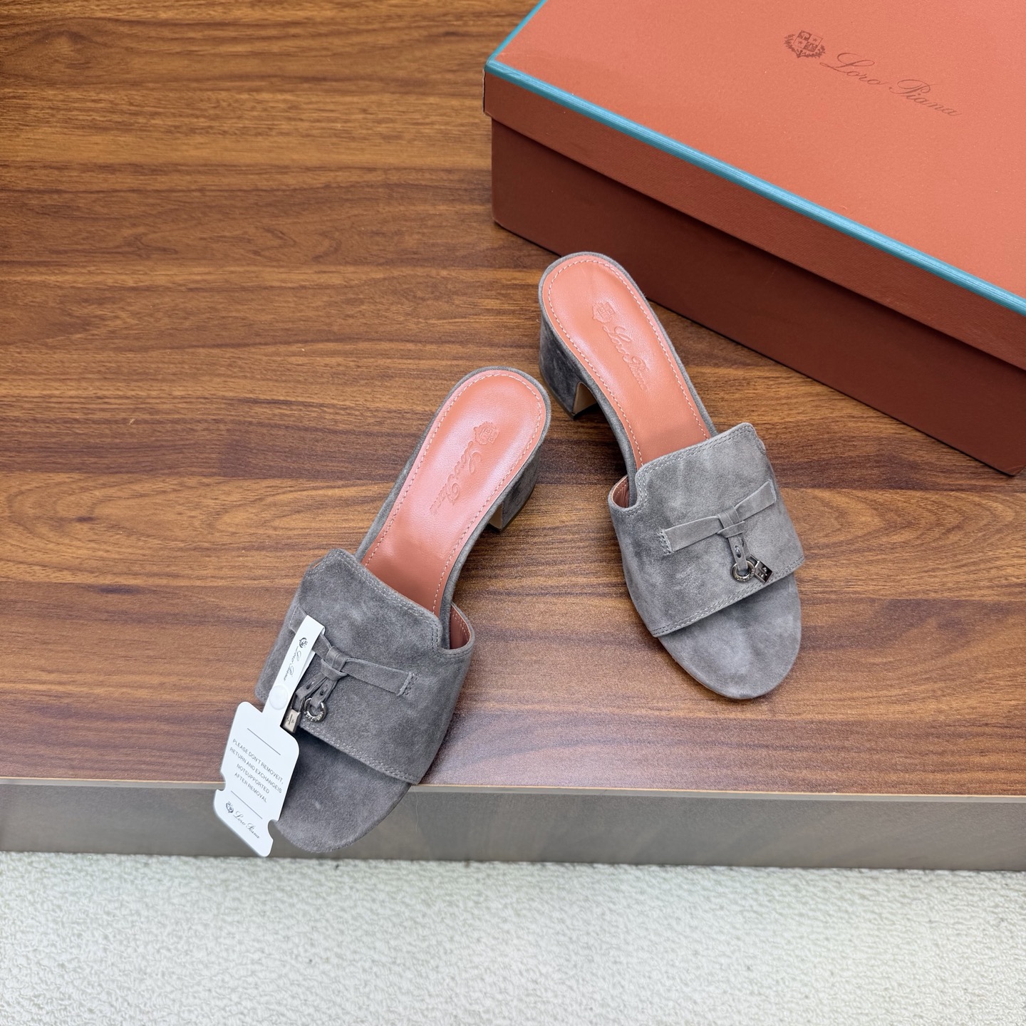 Loro Piana Slides