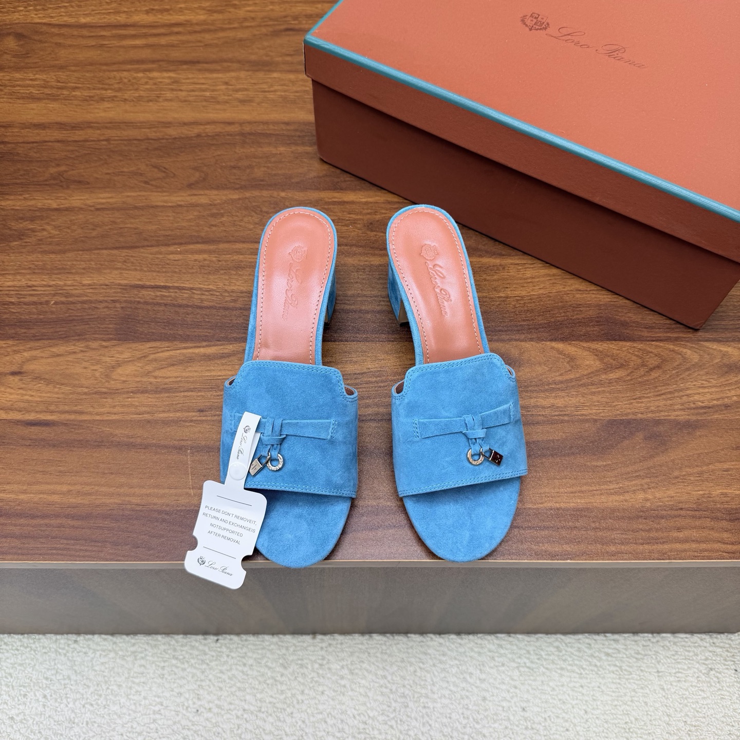 Loro Piana Slides
