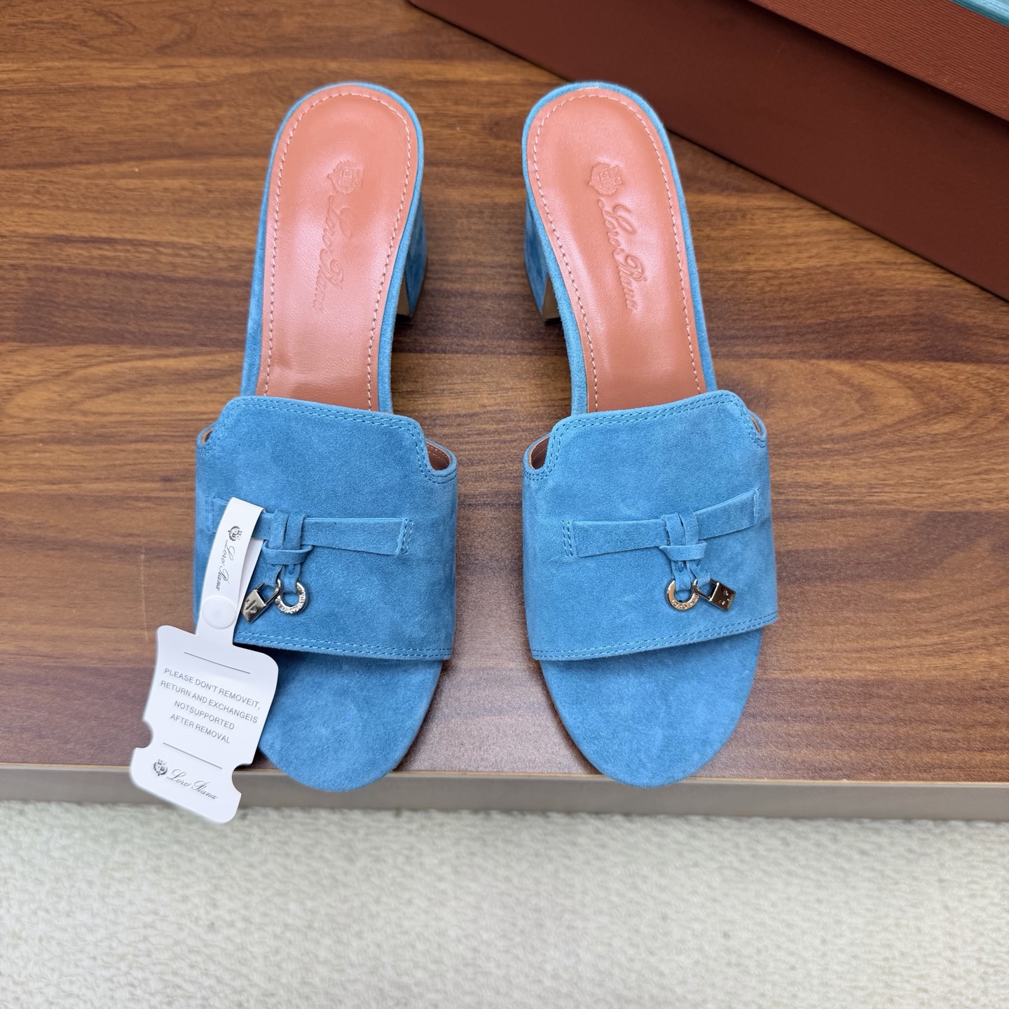 Loro Piana Slides