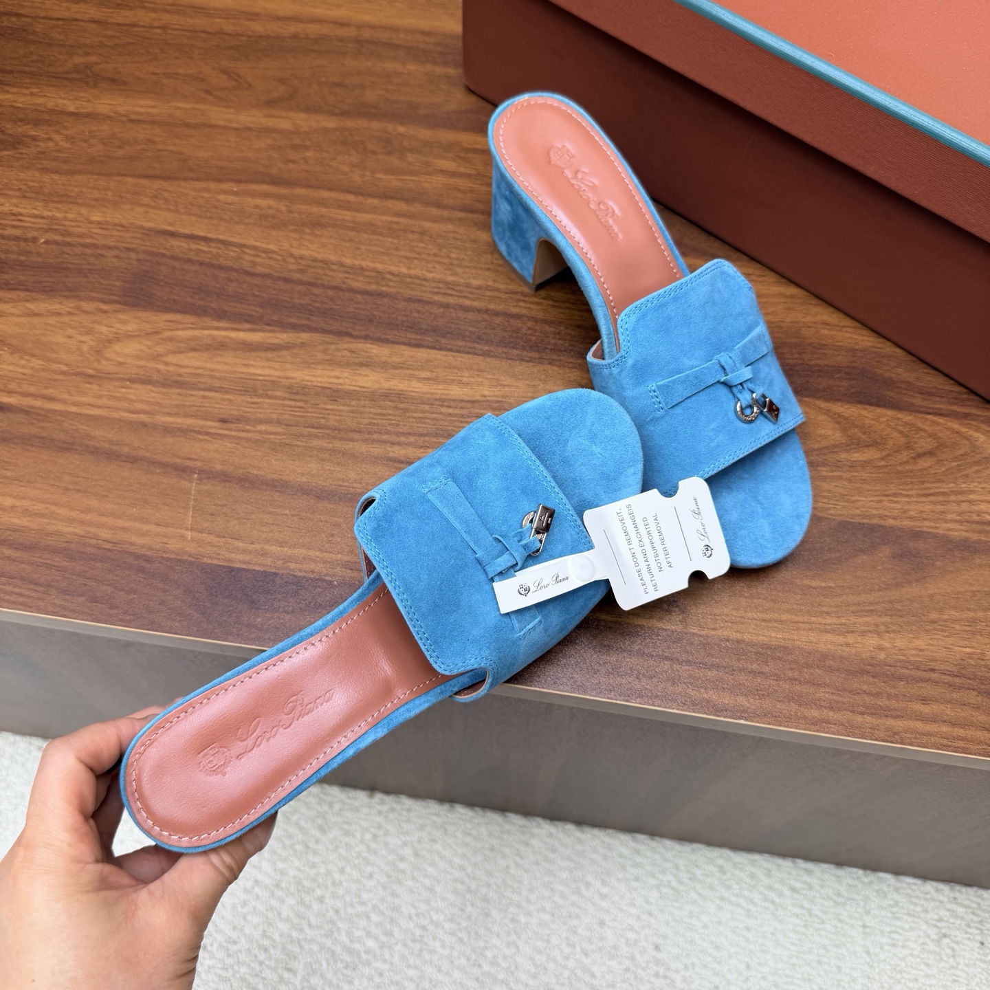 Loro Piana Slides