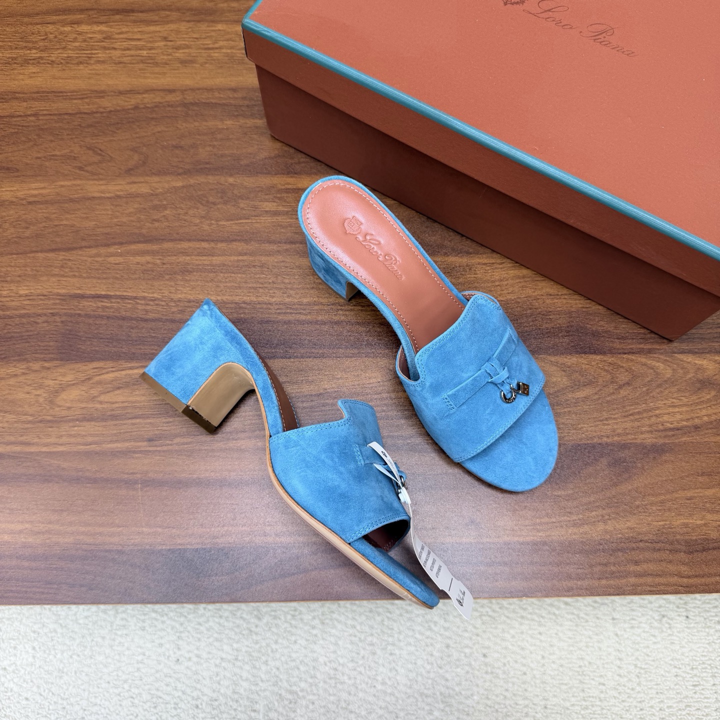 Loro Piana Slides