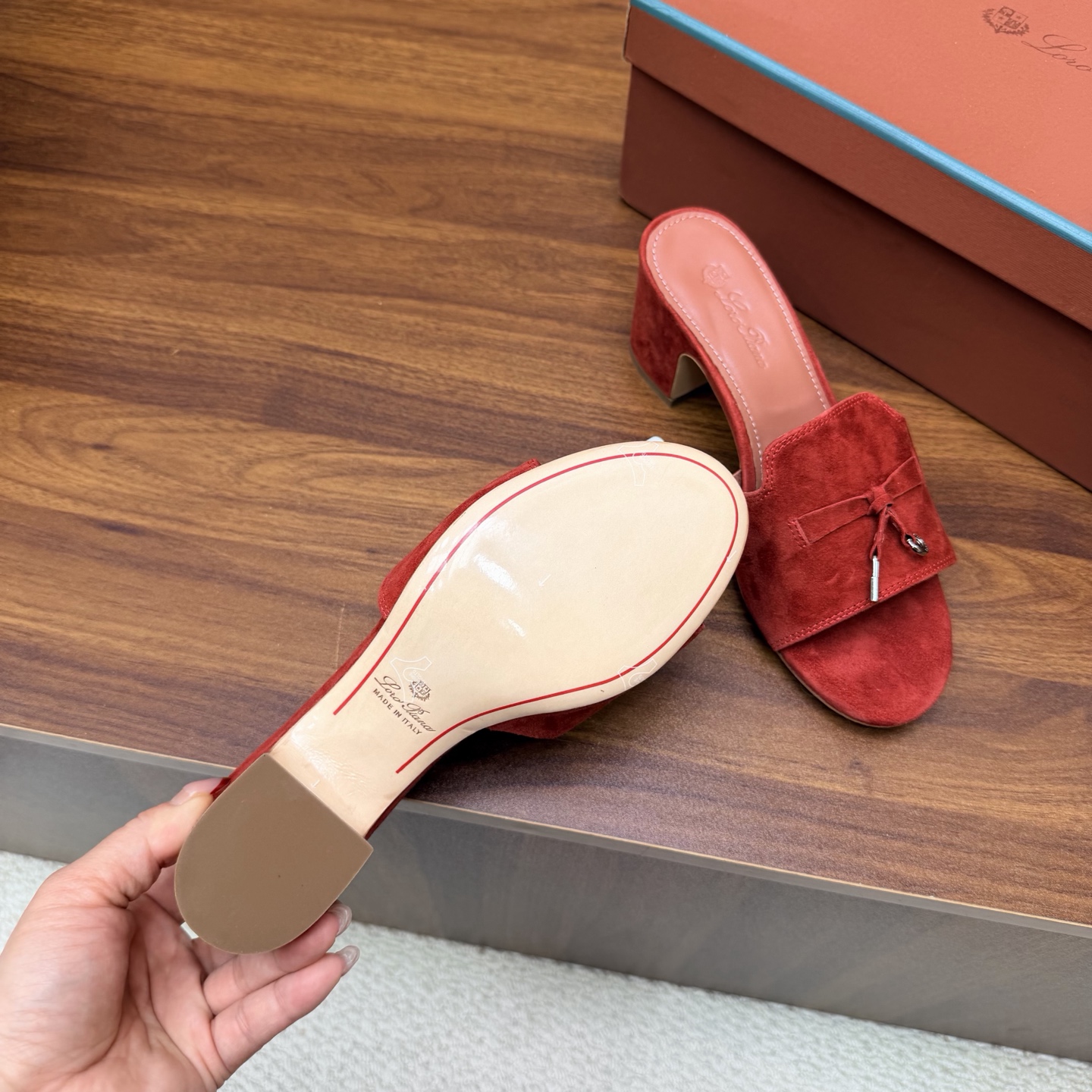 Loro Piana Slides