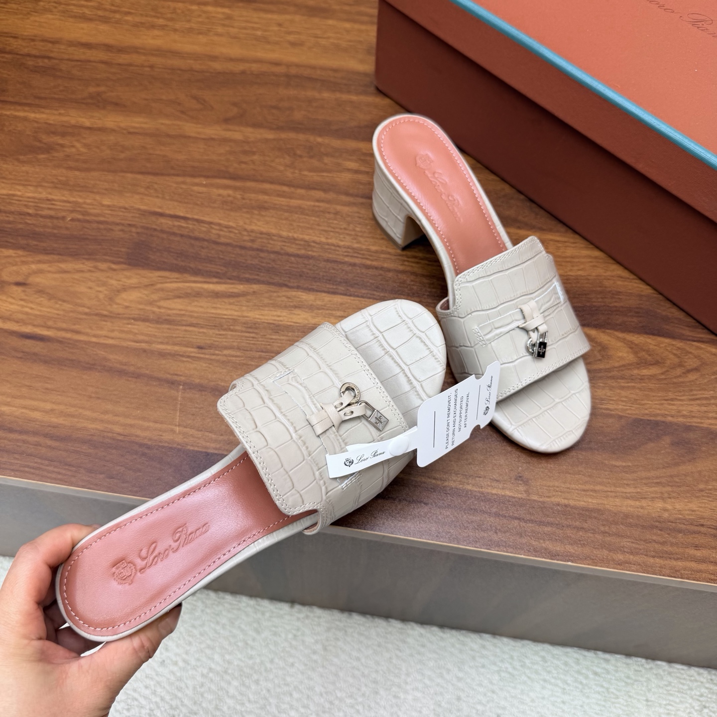 Loro Piana Slides