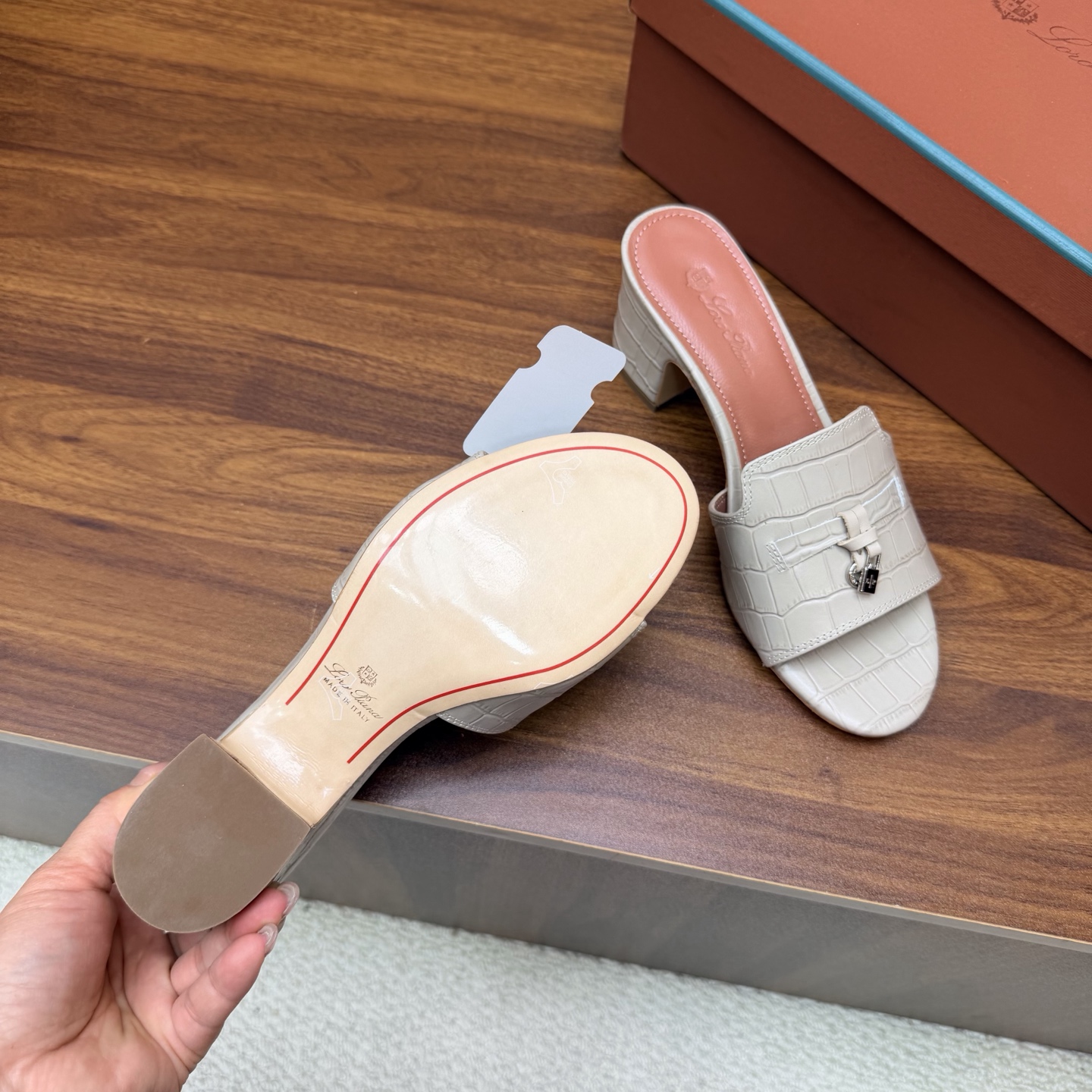 Loro Piana Slides