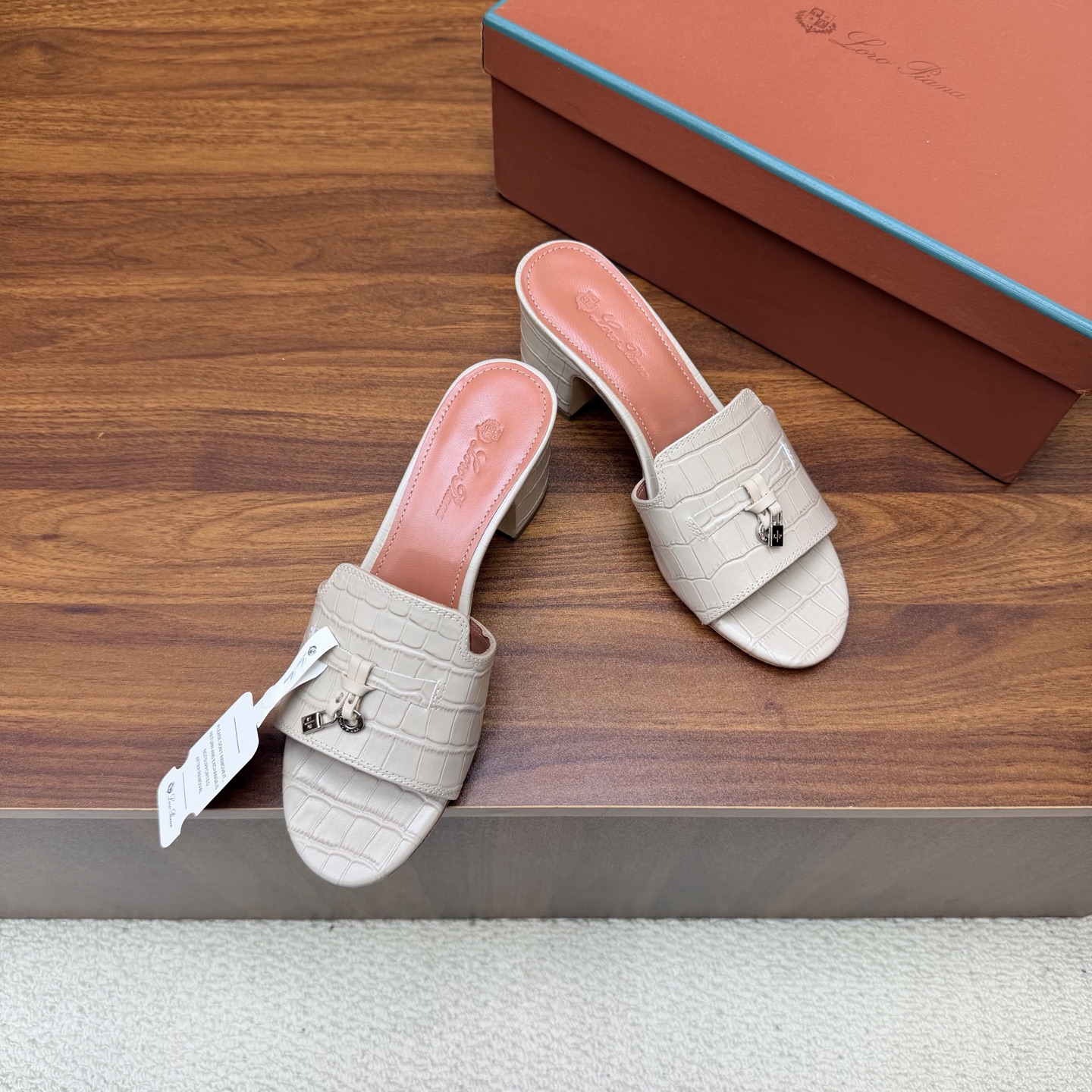 Loro Piana Slides