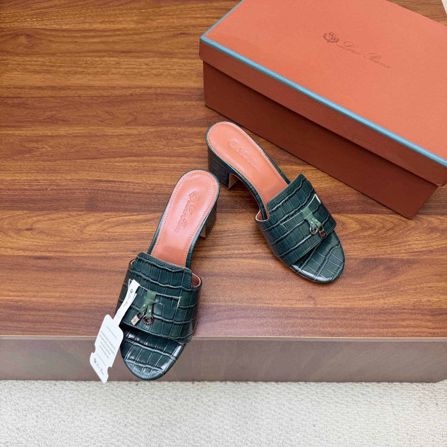 Loro Piana Slides