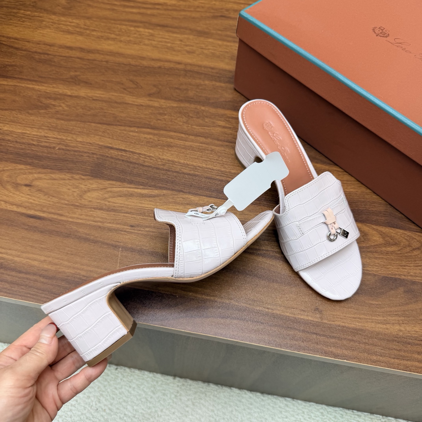 Loro Piana Slides