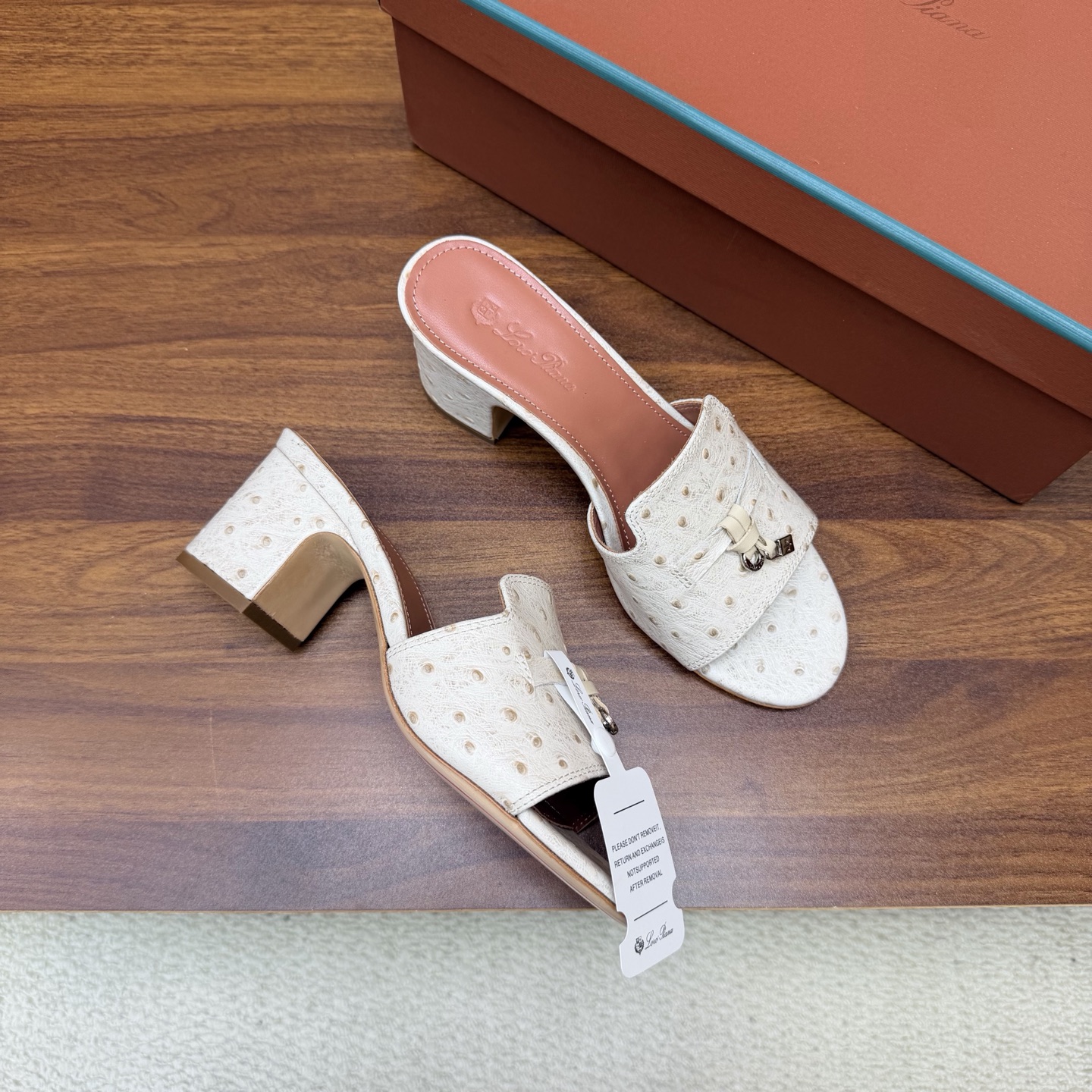 Loro Piana Slides