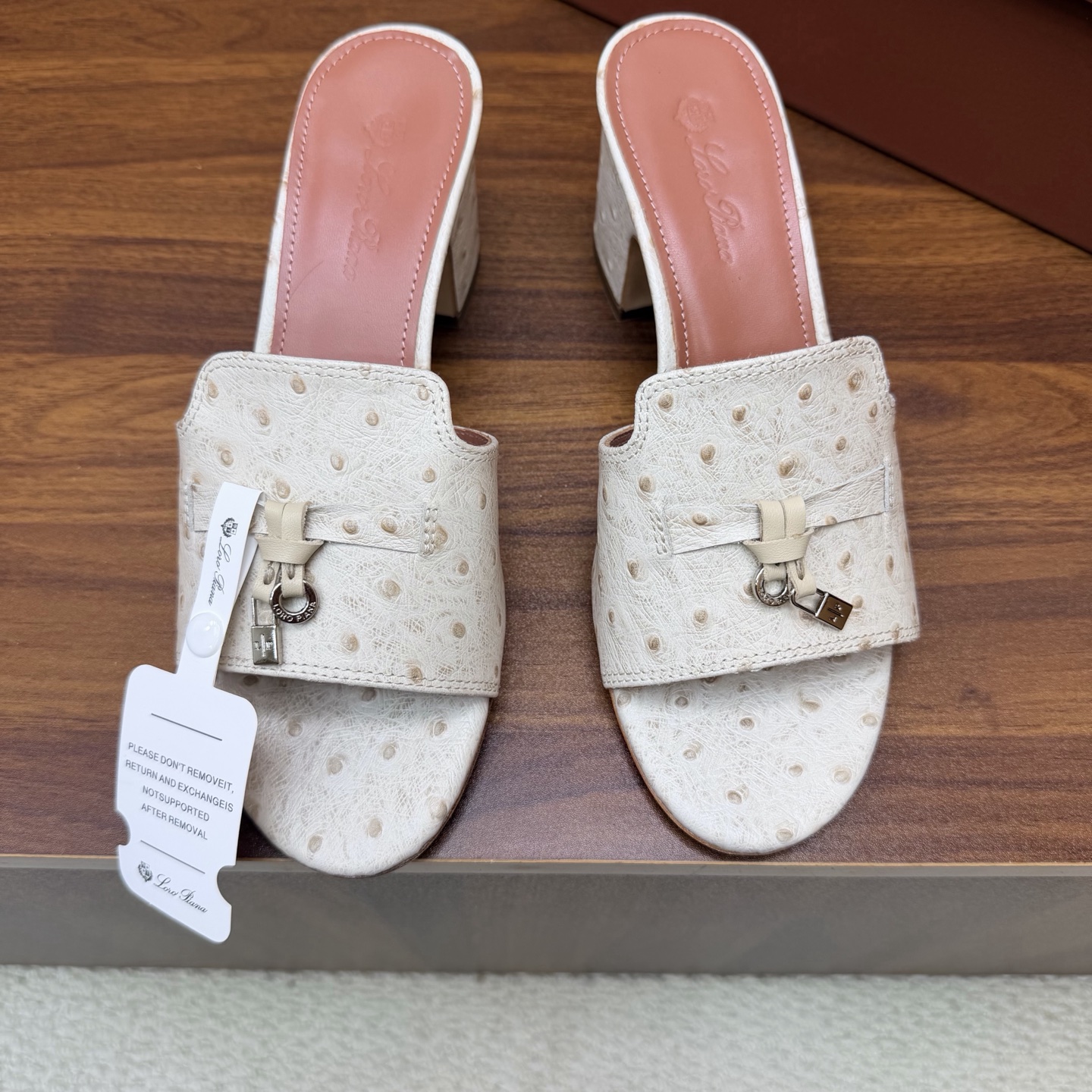 Loro Piana Slides