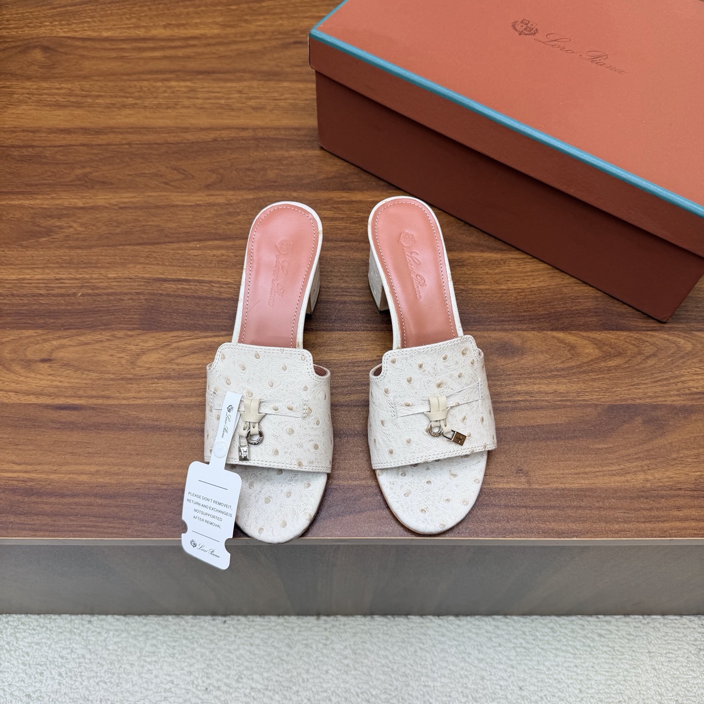 Loro Piana Slides