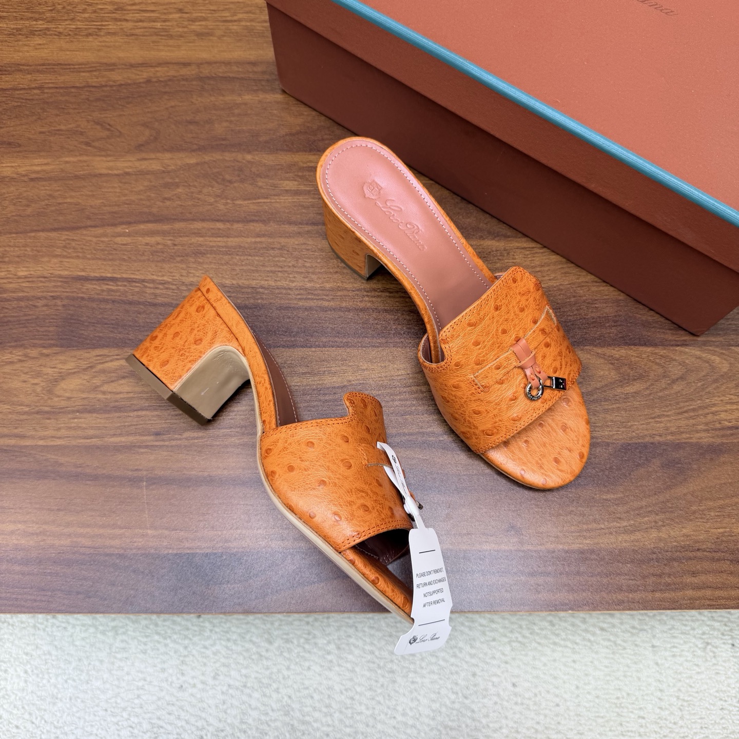 Loro Piana Slides