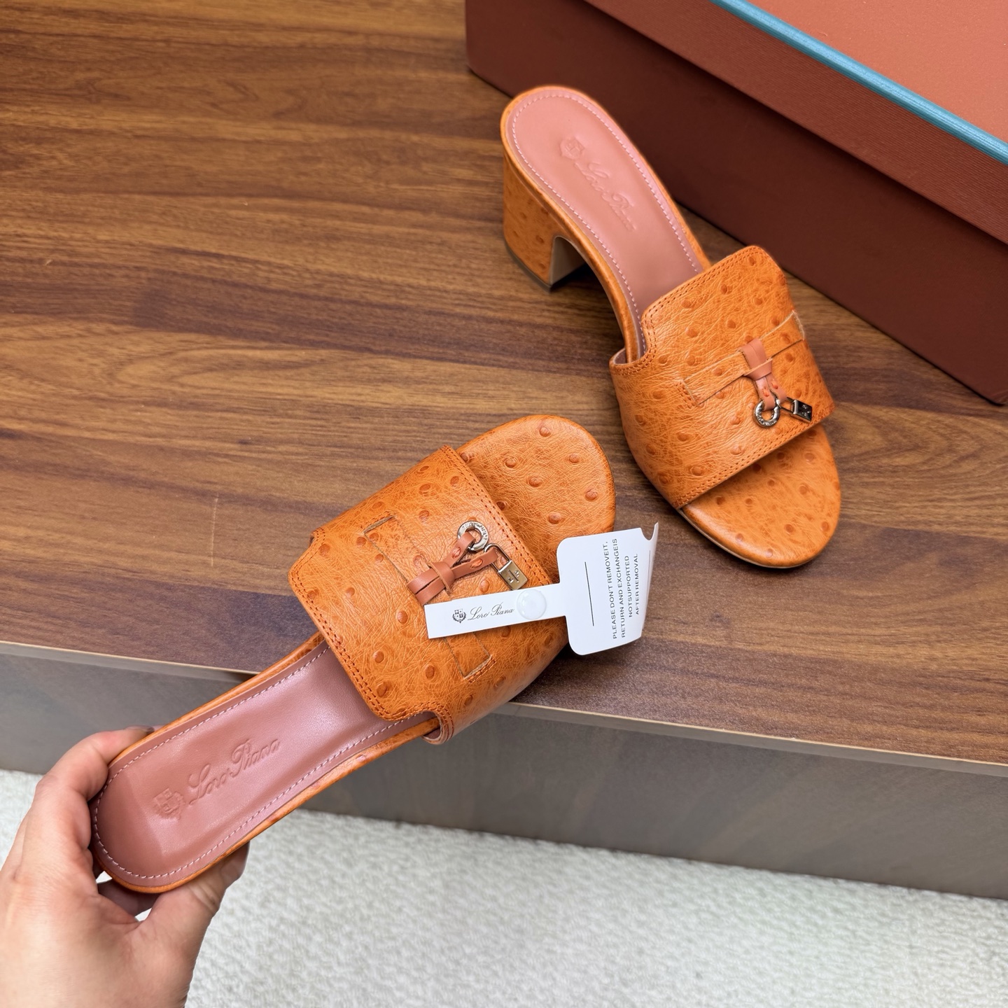 Loro Piana Slides
