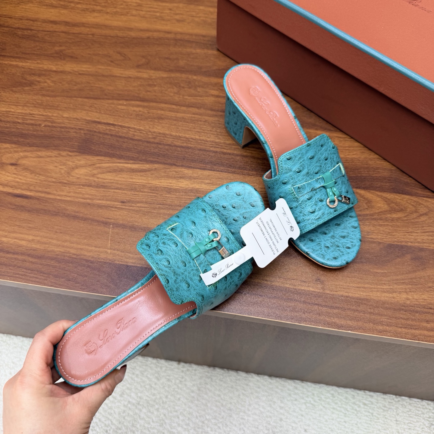 Loro Piana Slides