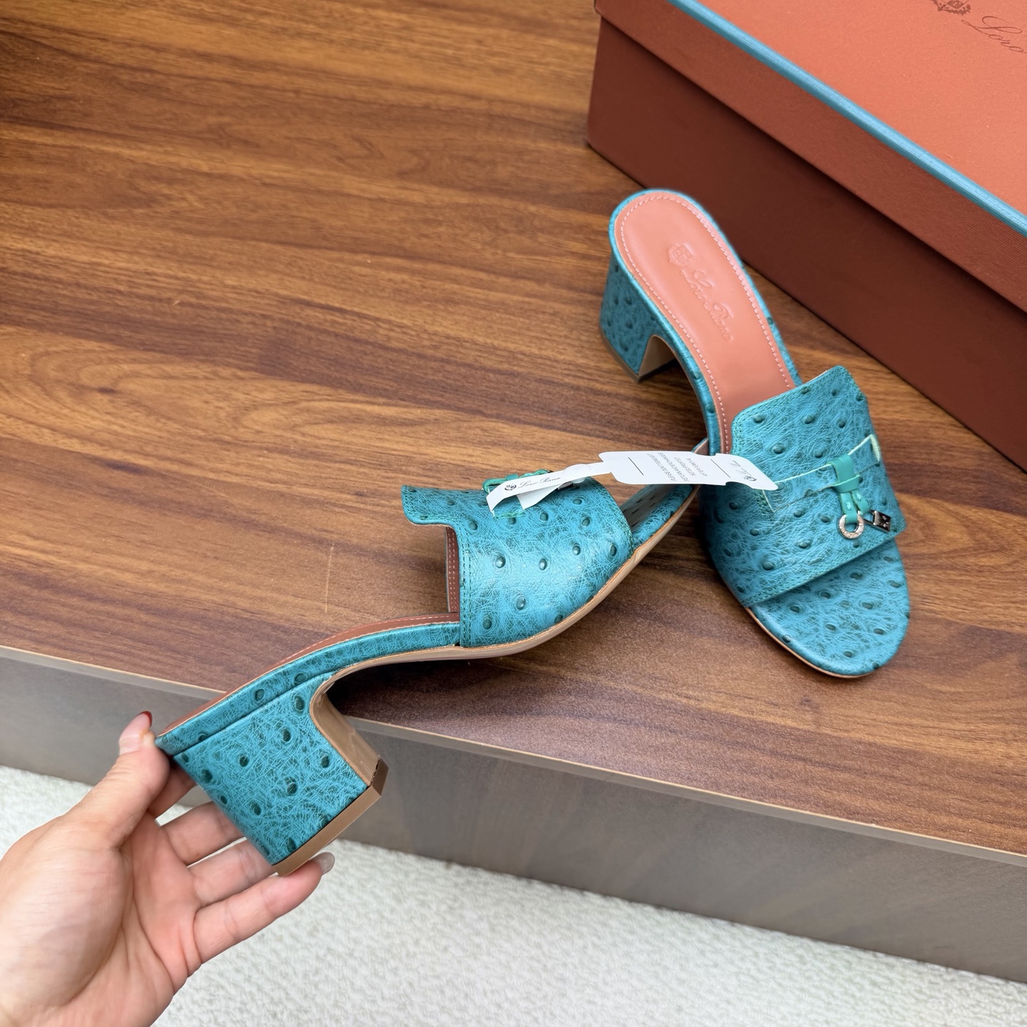 Loro Piana Slides