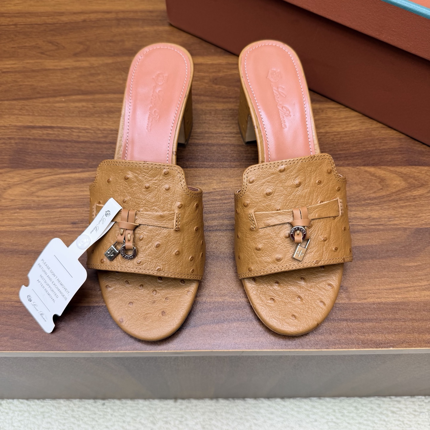 Loro Piana Slides