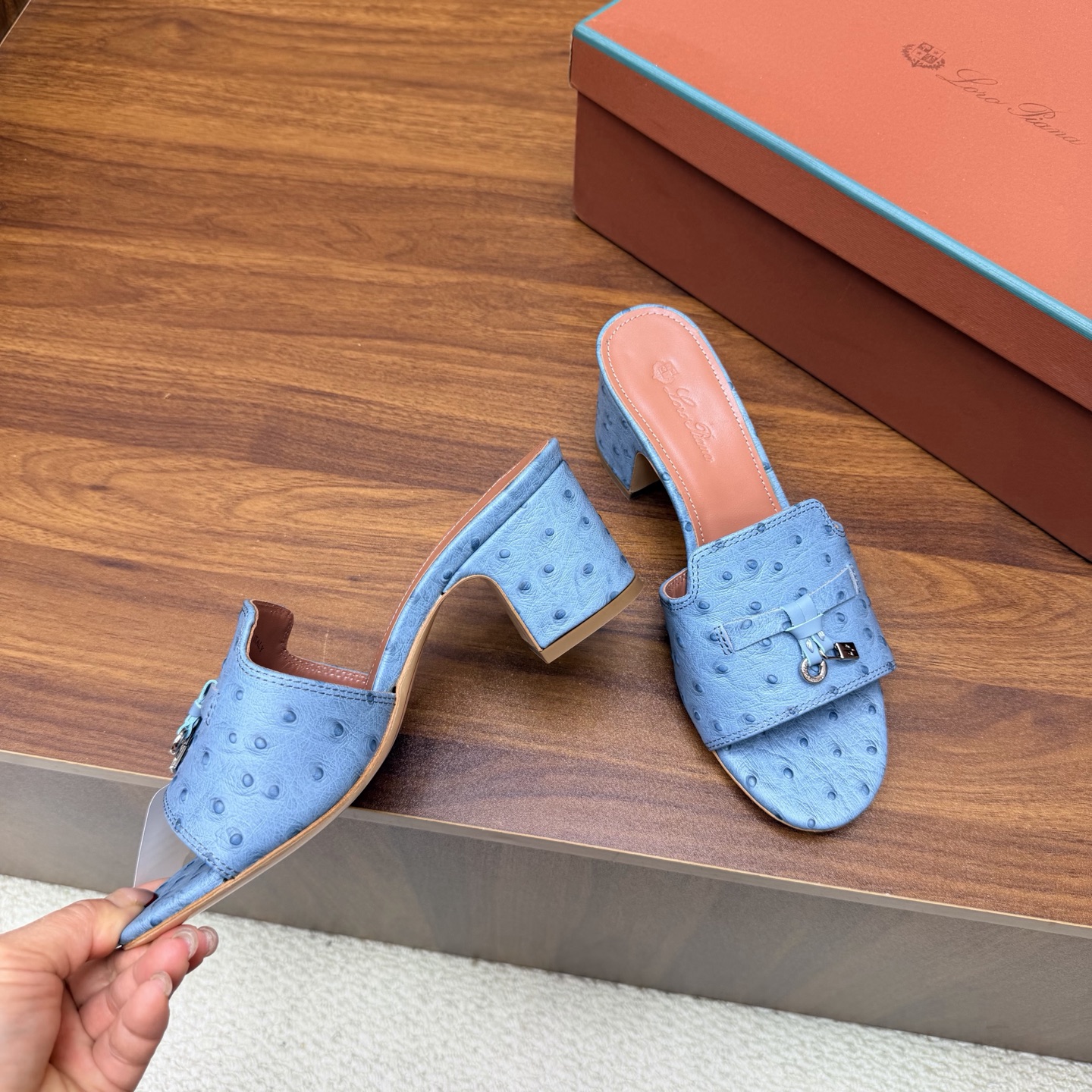 Loro Piana Slides