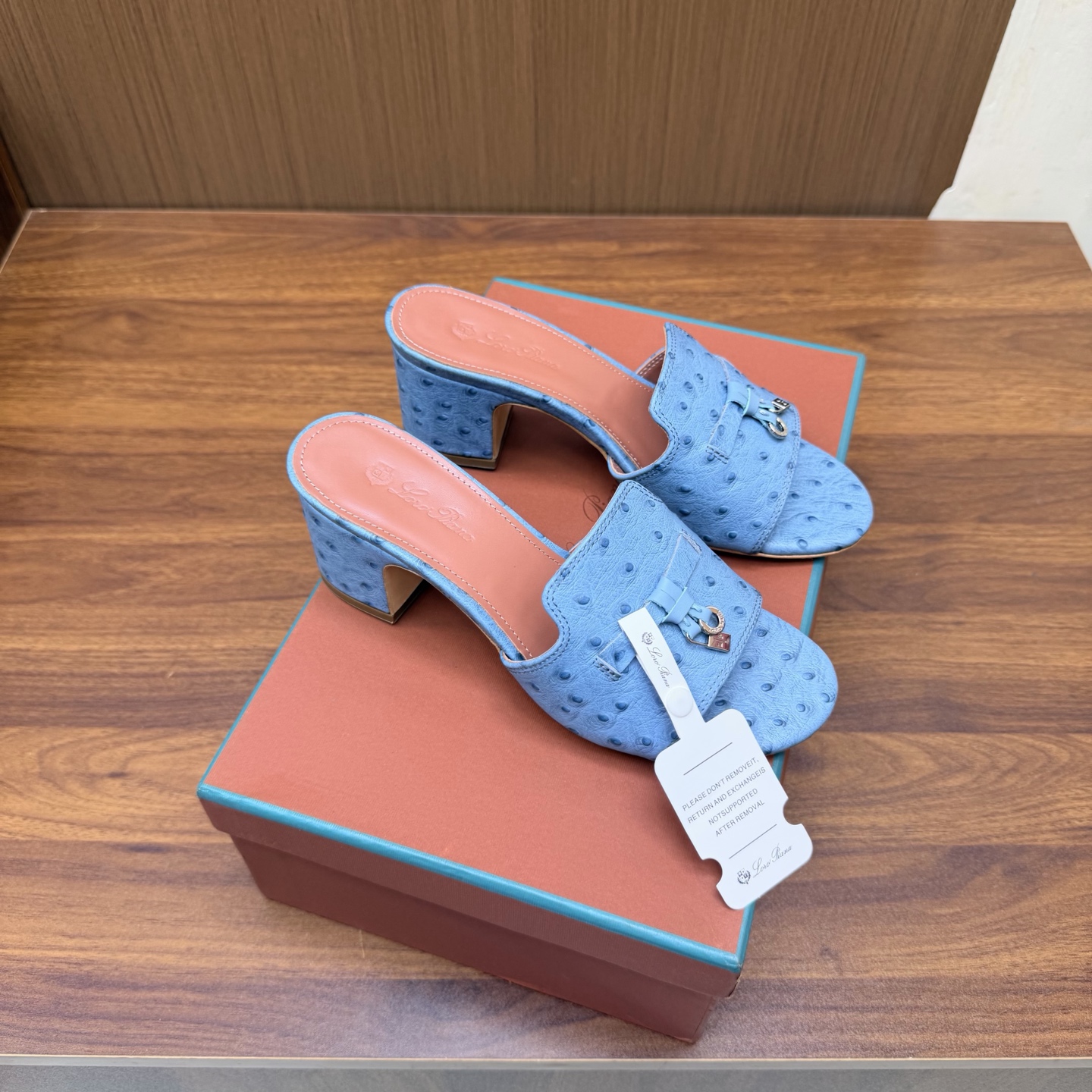 Loro Piana Slides