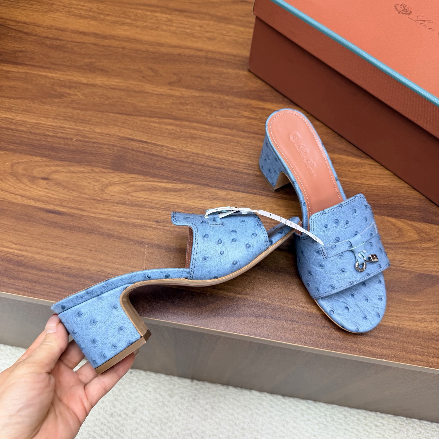 Loro Piana Slides