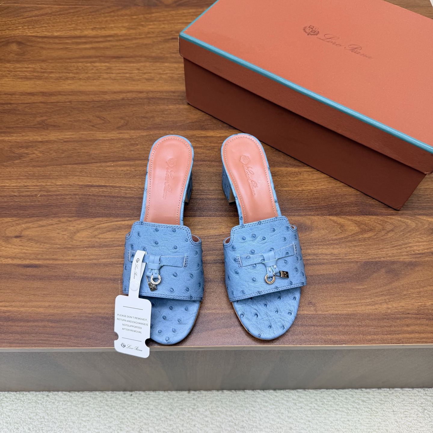 Loro Piana Slides