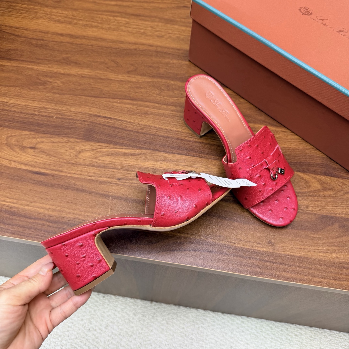 Loro Piana Slides