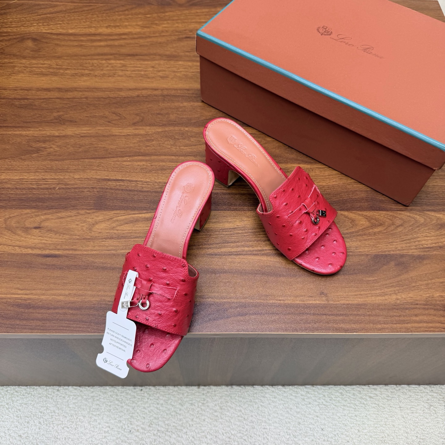 Loro Piana Slides