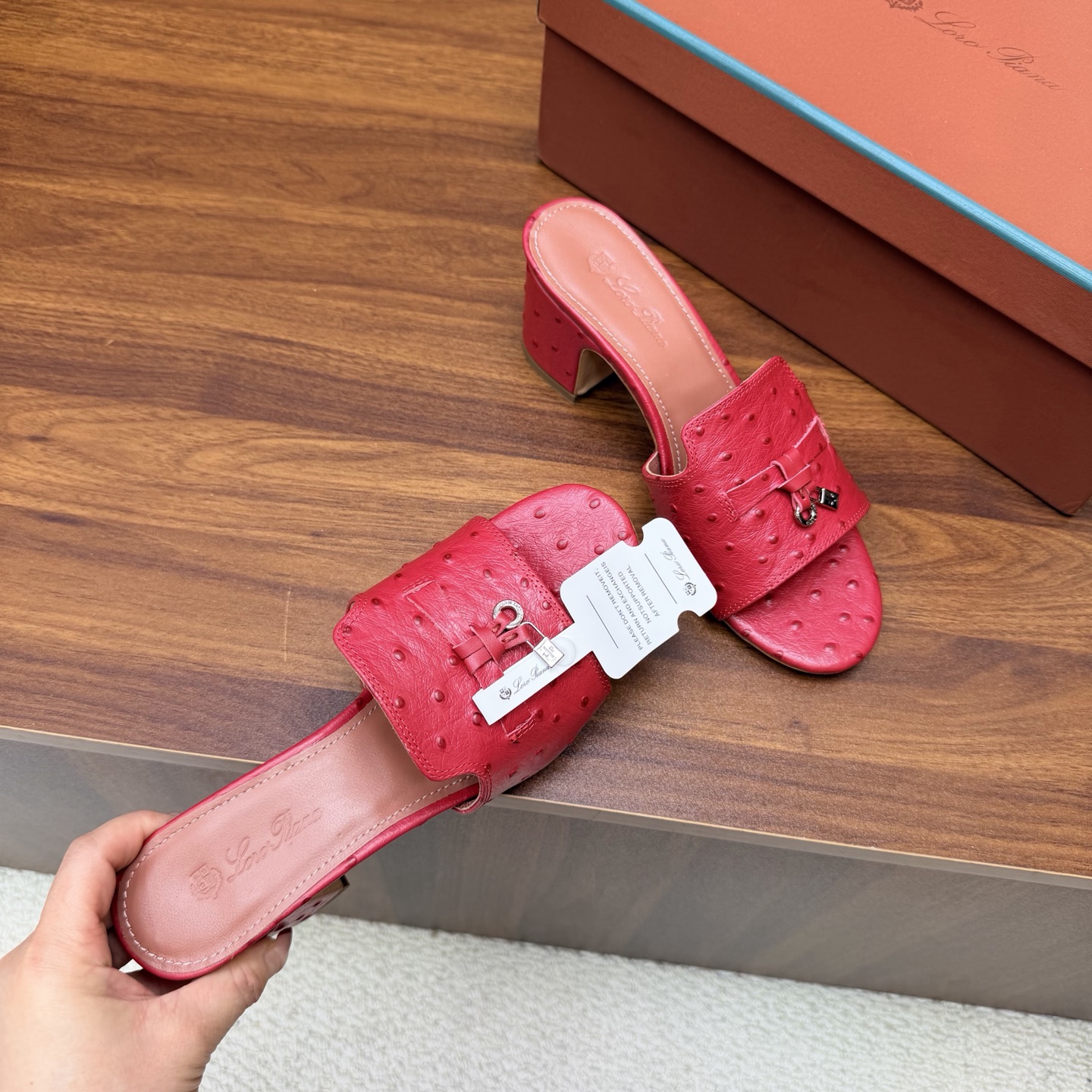 Loro Piana Slides