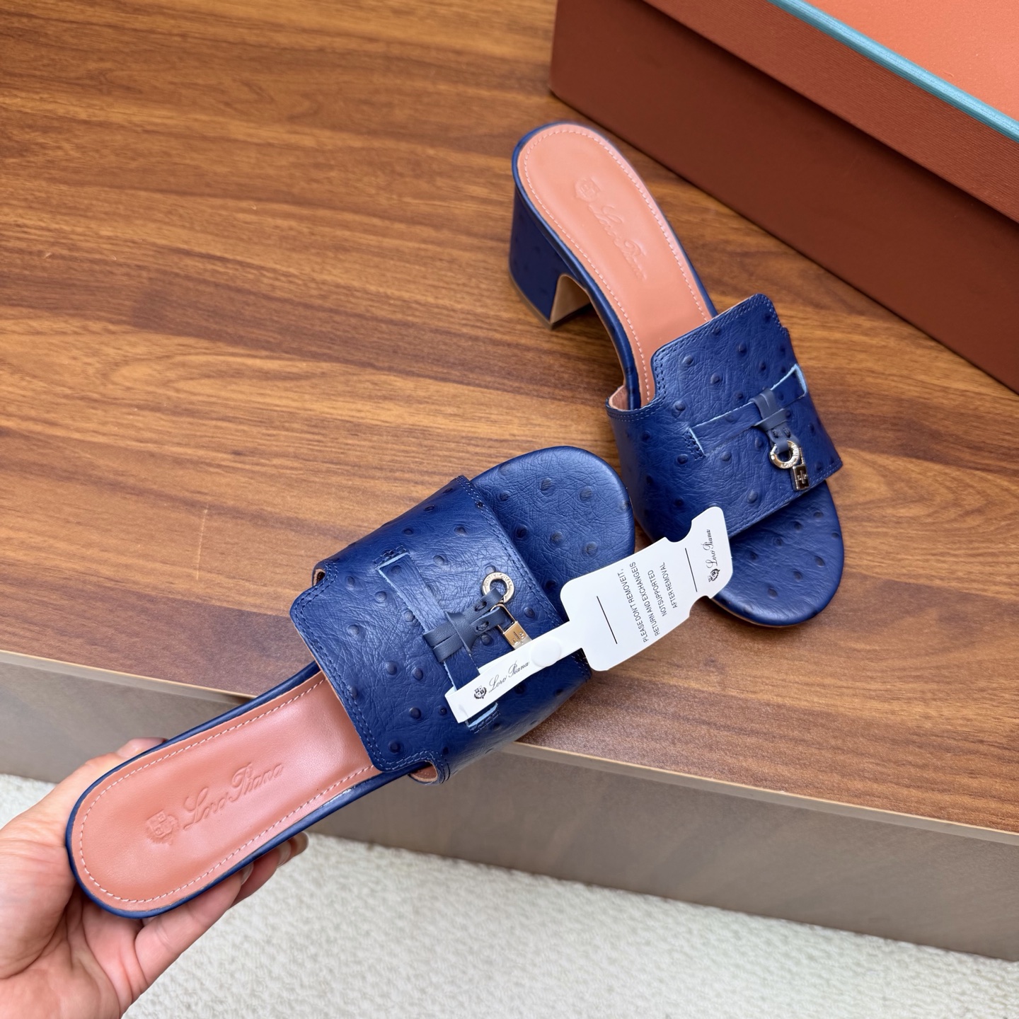 Loro Piana Slides