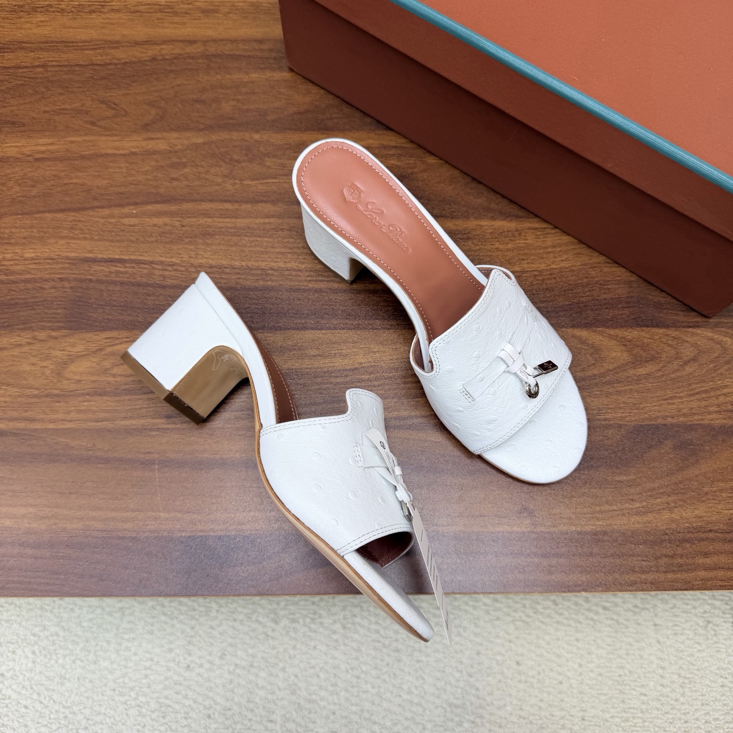 Loro Piana Slides