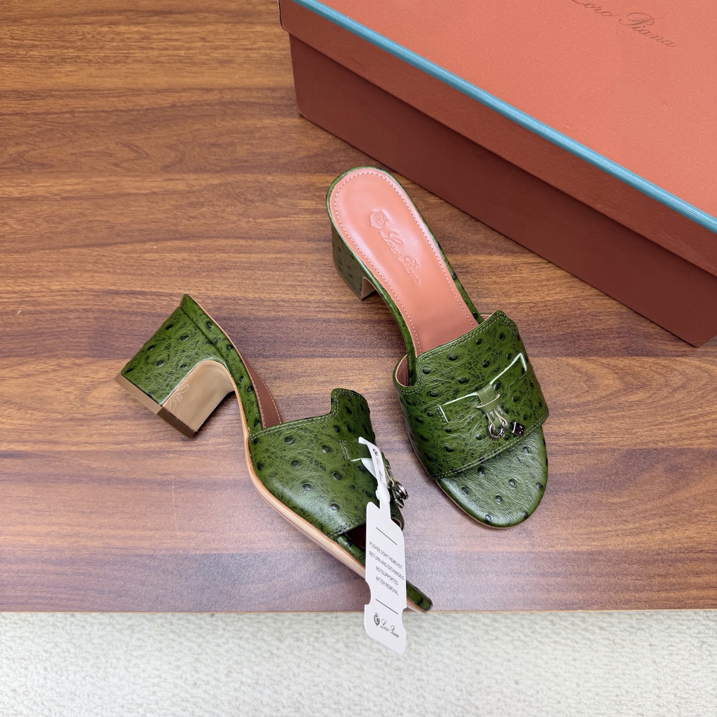 Loro Piana Slides
