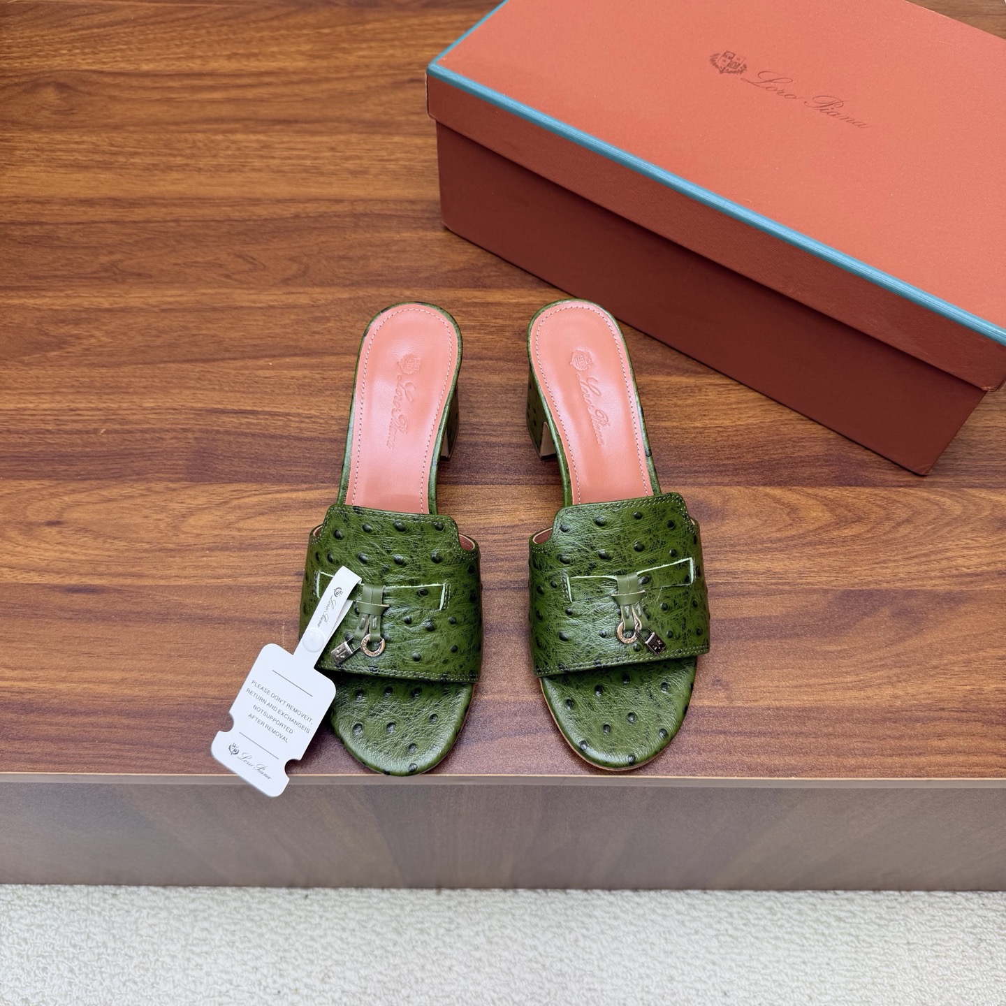 Loro Piana Slides