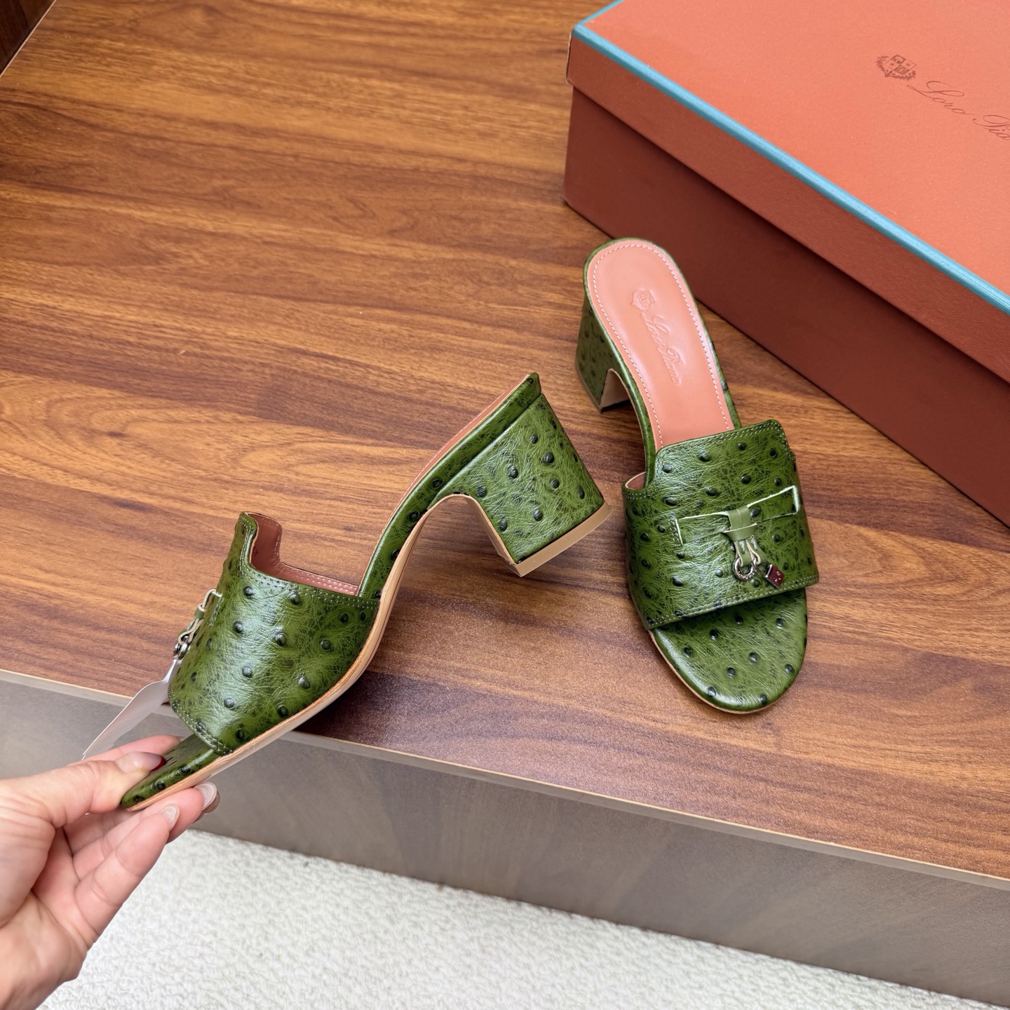 Loro Piana Slides
