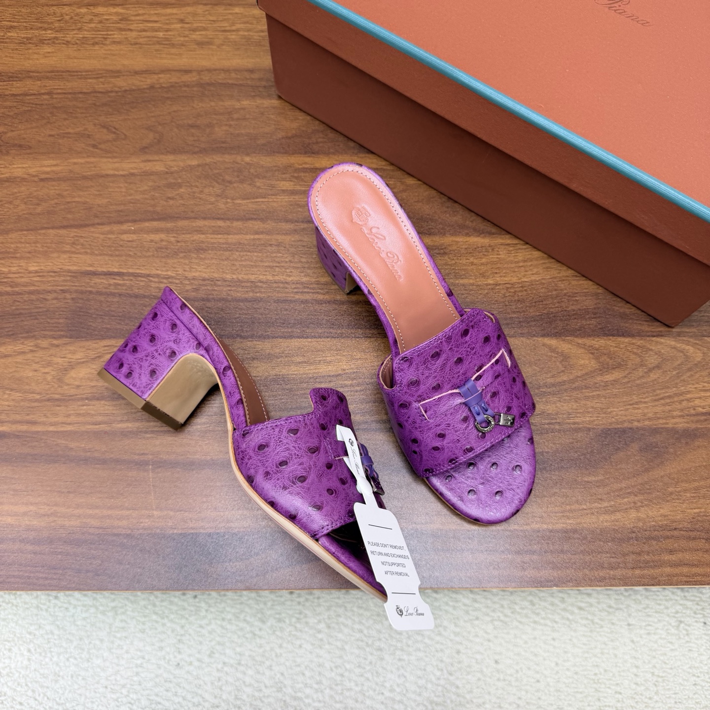 Loro Piana Slides
