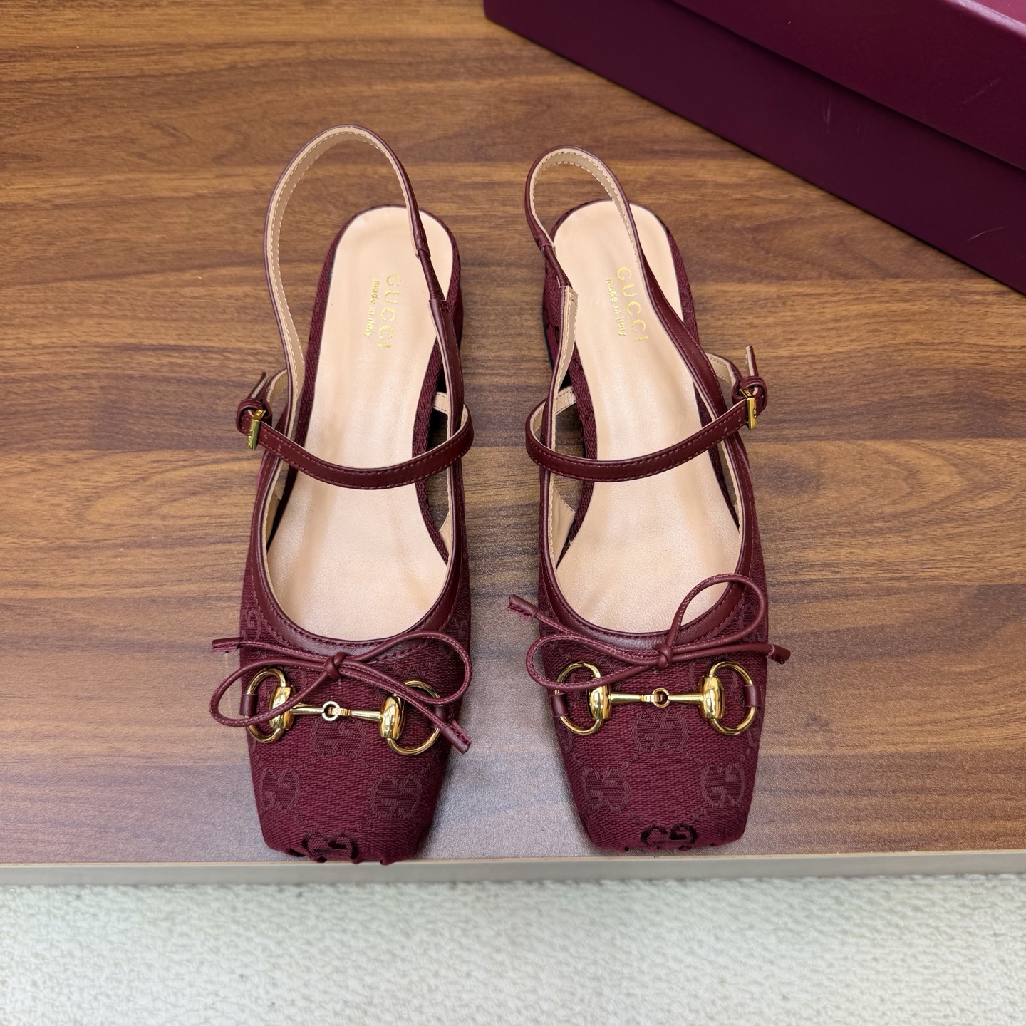 Gucci Women Shoes