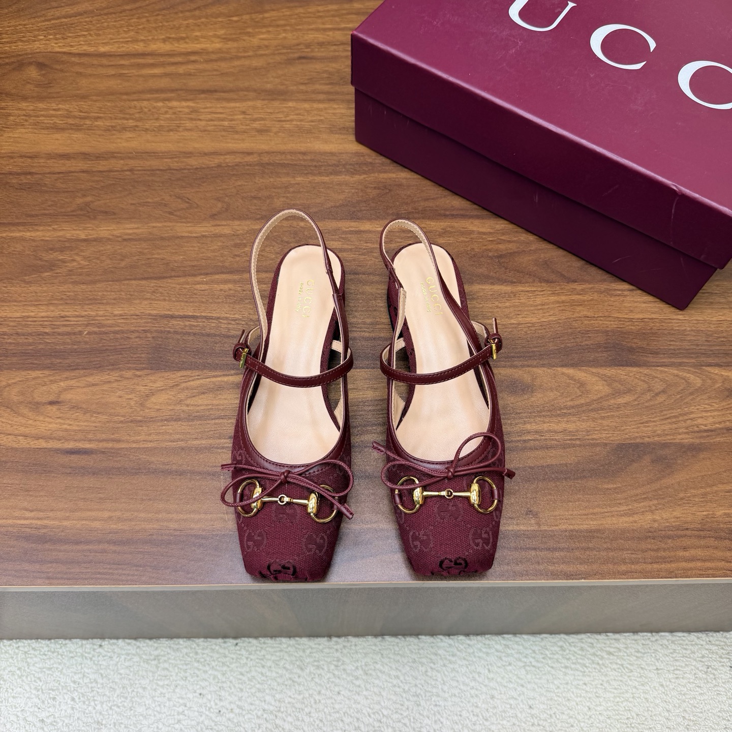 Gucci Women Shoes