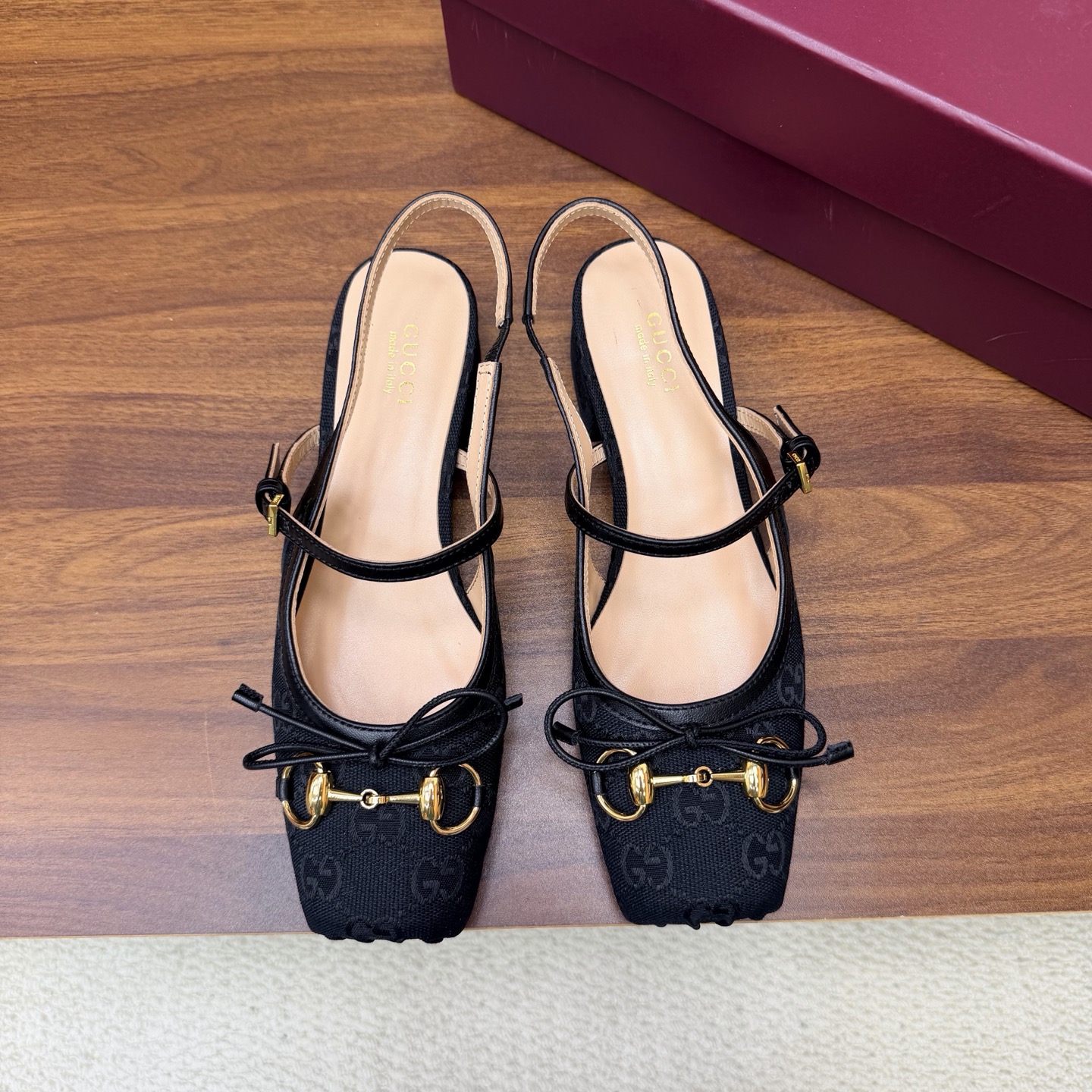 Gucci Women Shoes