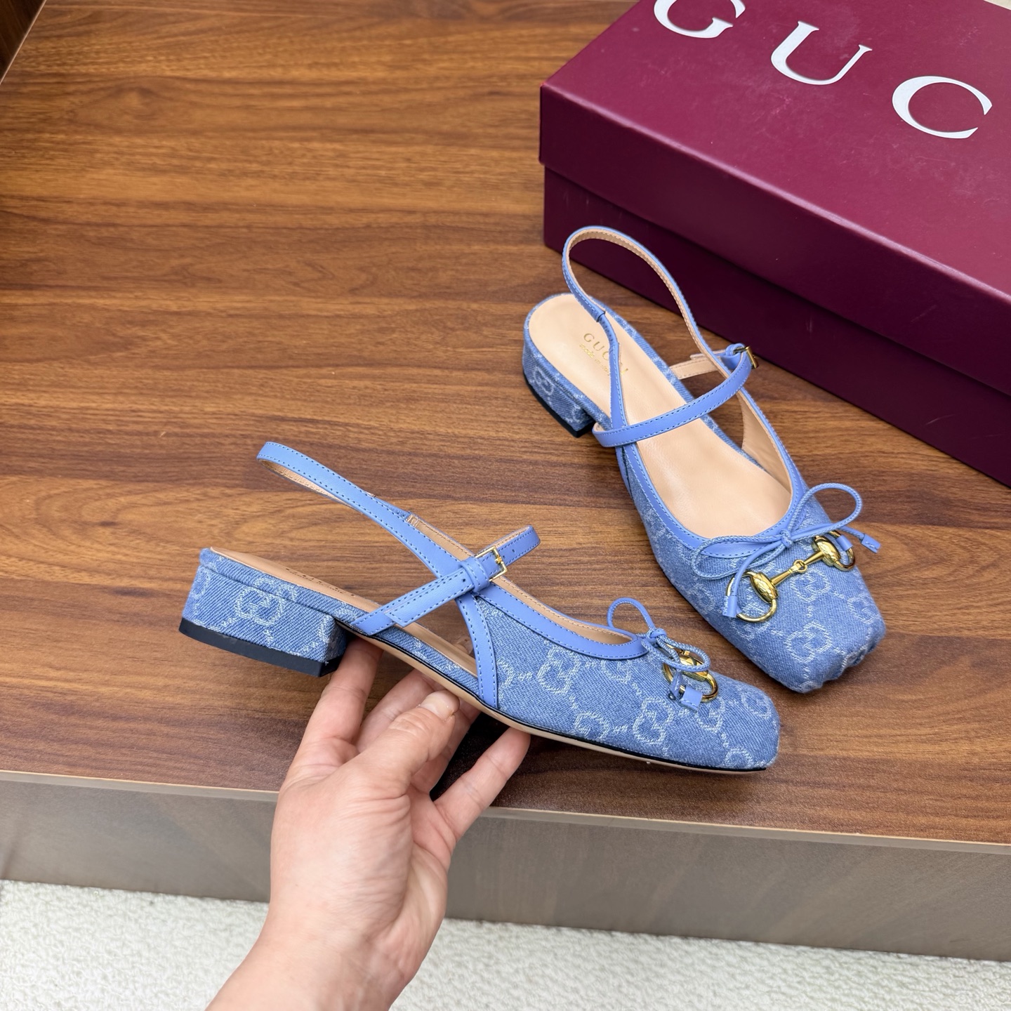 Gucci Women Shoes