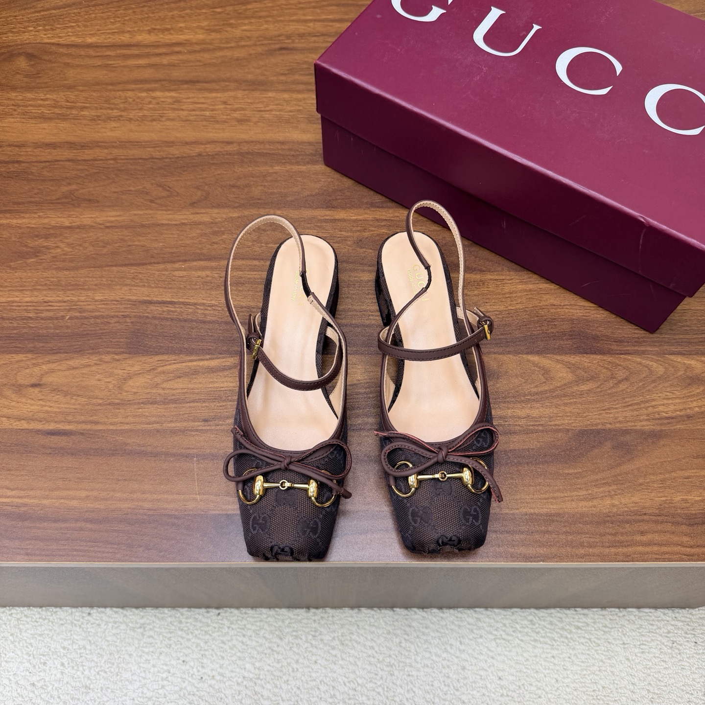 Gucci Women Shoes