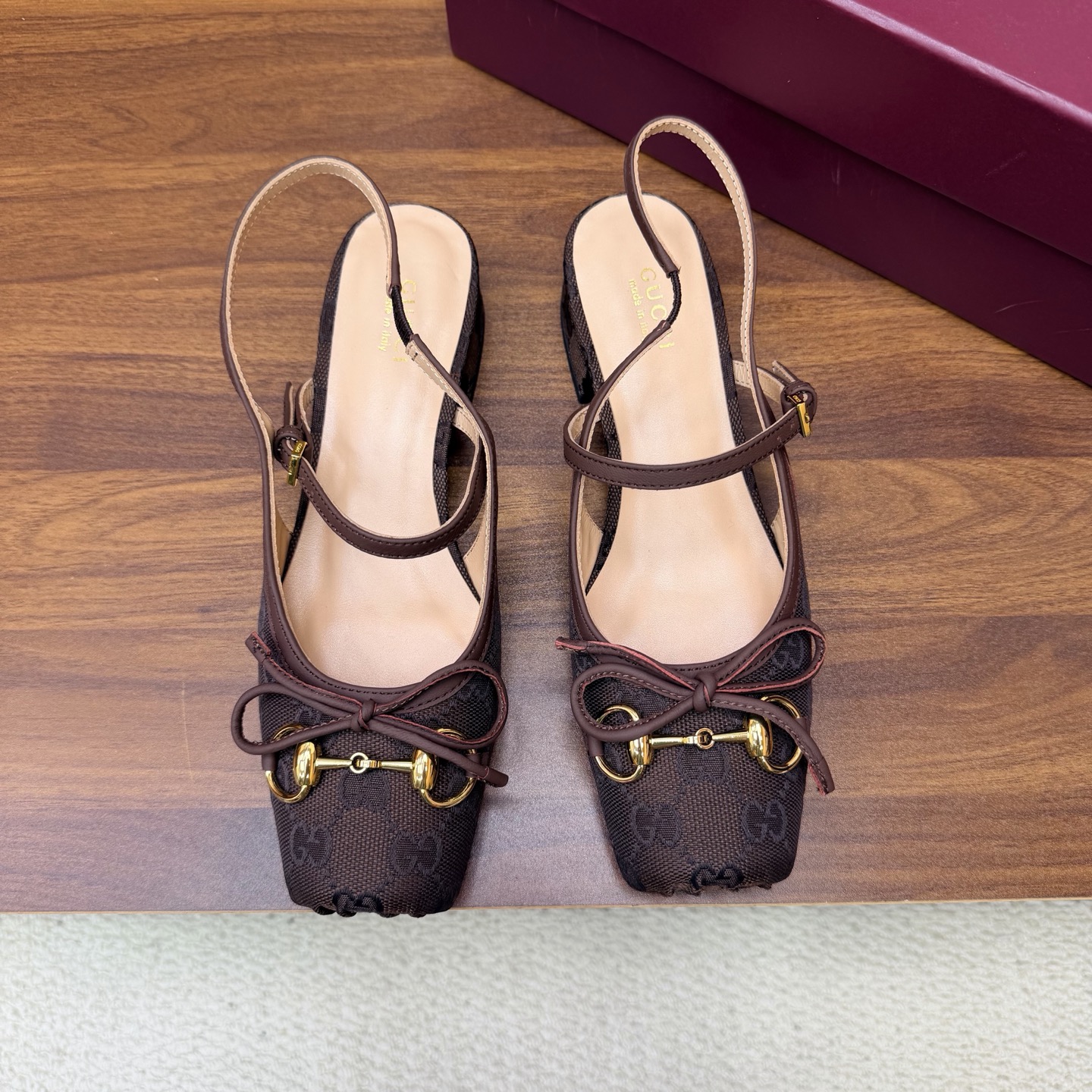 Gucci Women Shoes