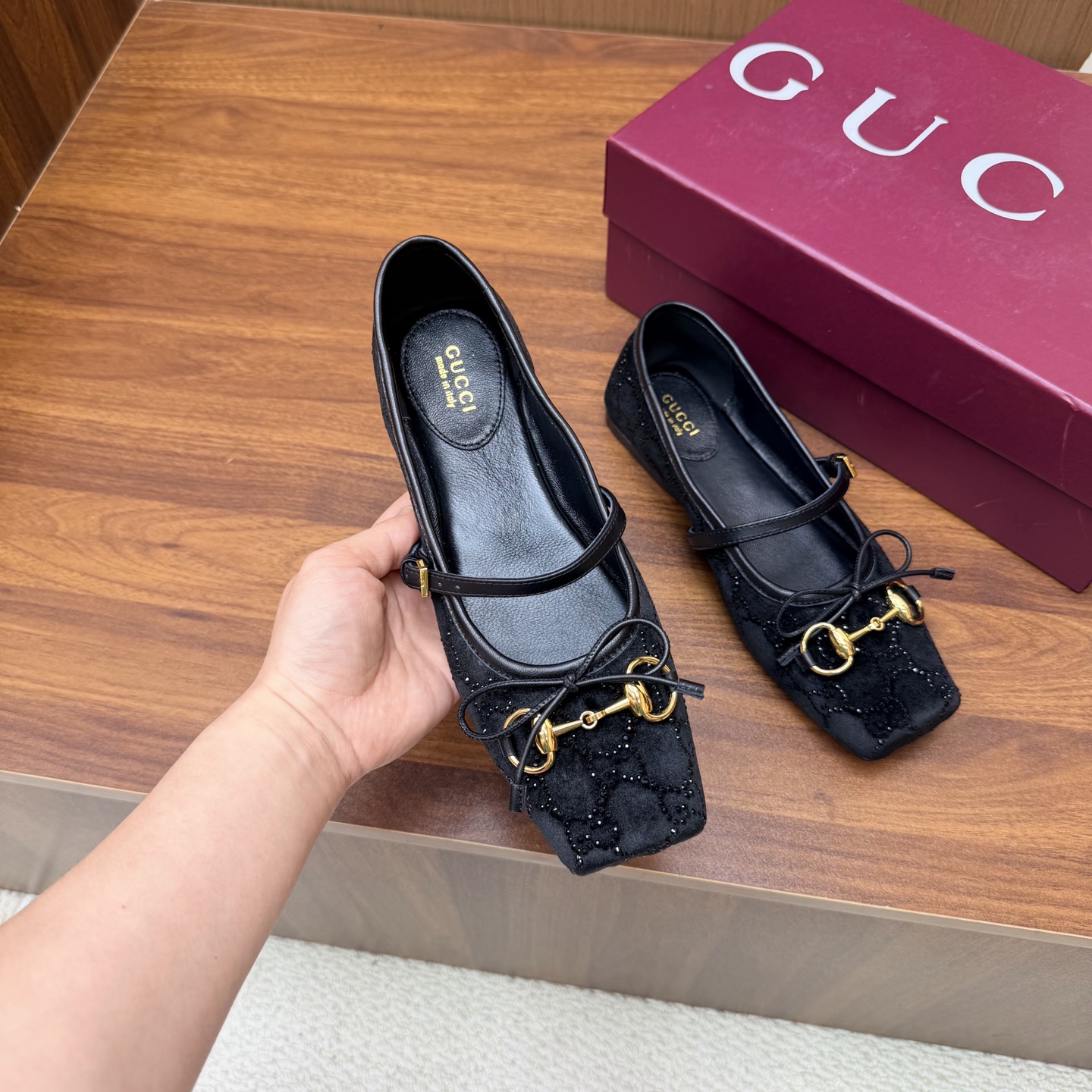 Gucci Women Shoes