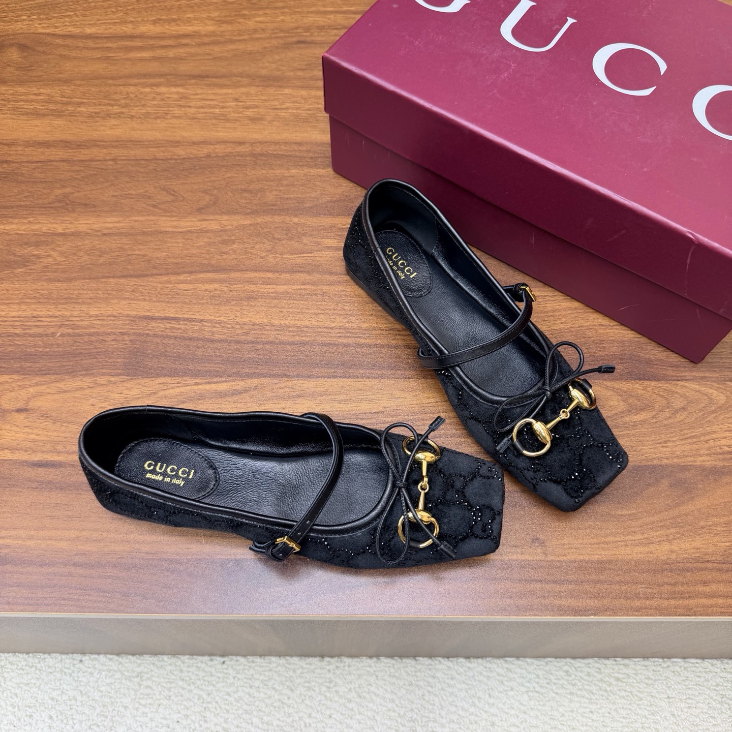 Gucci Women Shoes