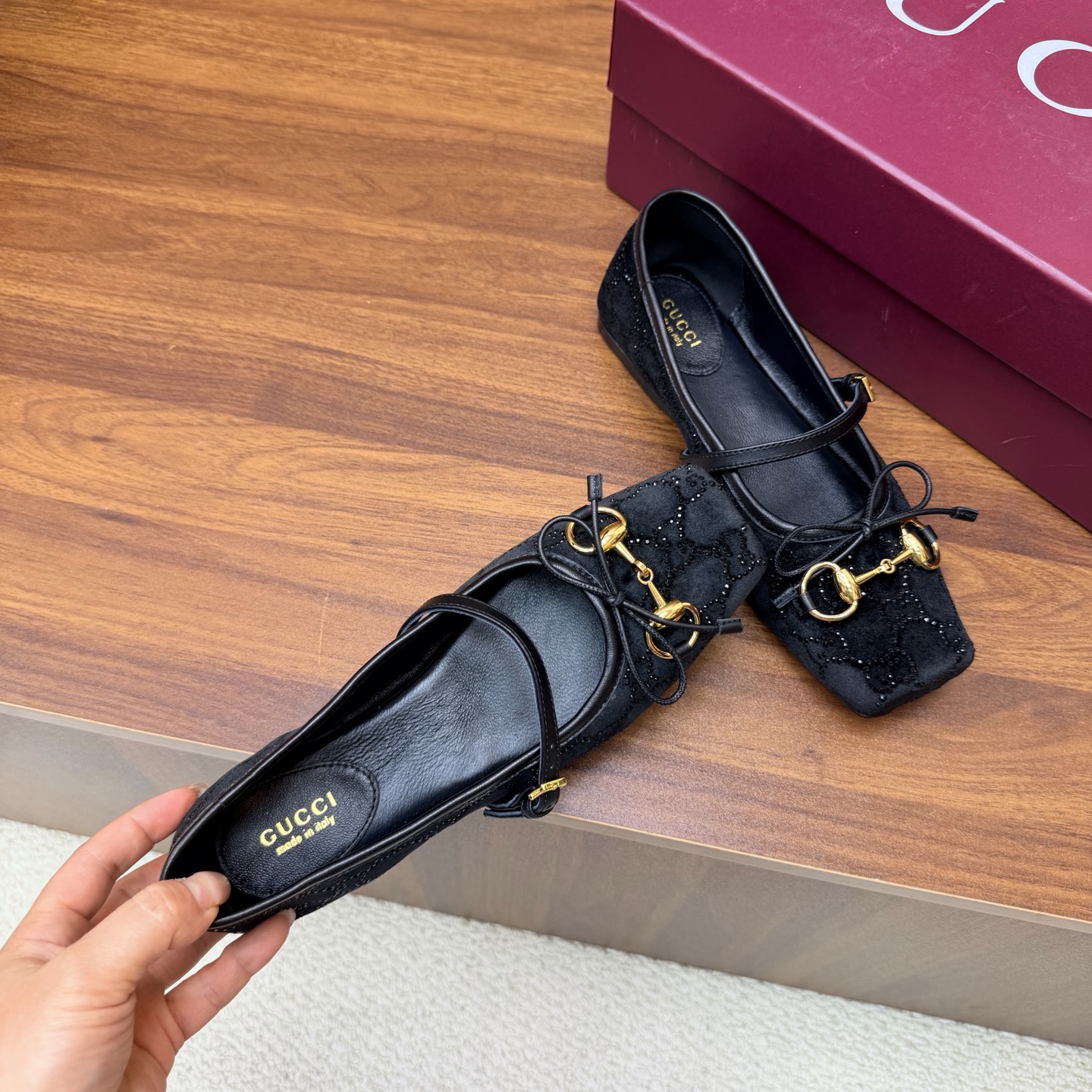 Gucci Women Shoes