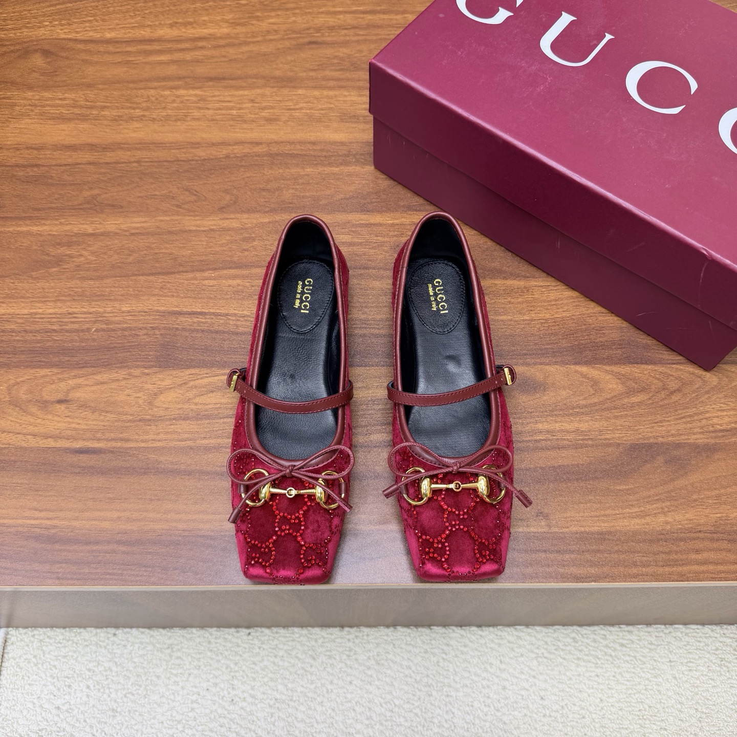 Gucci Women Shoes