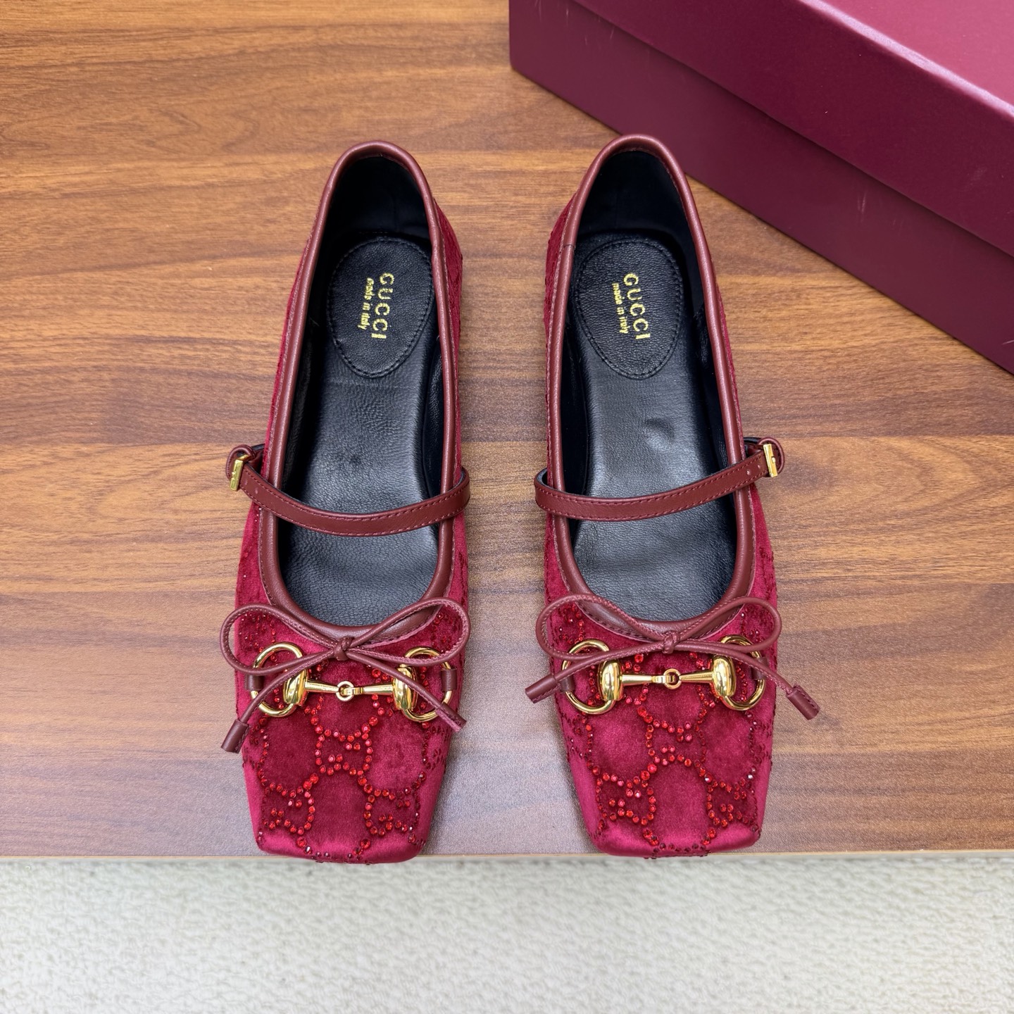 Gucci Women Shoes
