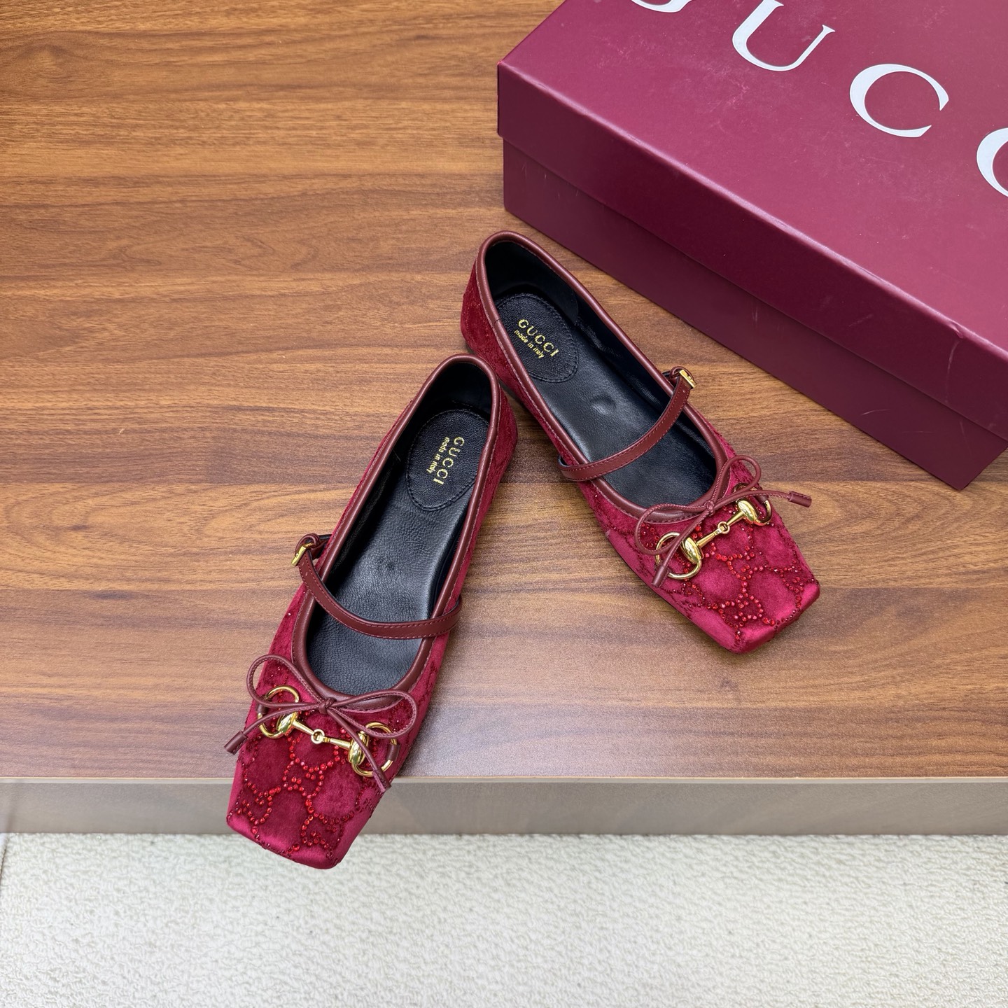 Gucci Women Shoes